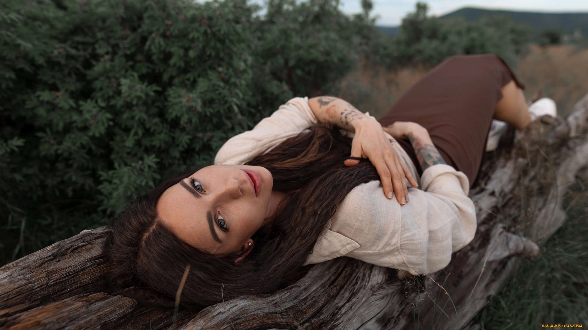 сексуальная, девушка, девушки, -, брюнетки, , шатенки, девушка, женщина, шатенка, темноволосая, сексуальная, модель, звезда, позирует, разная, обувь, верхняя, стильная, одежда, нижнее, эротическое, бельё, трусы, лифчик, колготки, чулки, аксессуары, макияж, и, множество, элементов, на, фотографии