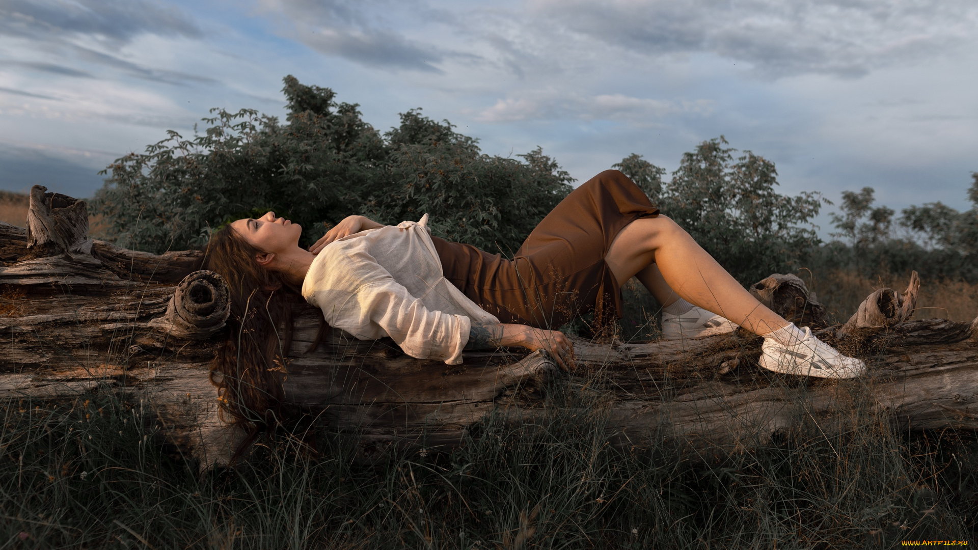 сексуальная, девушка, девушки, -, брюнетки, , шатенки, девушка, женщина, шатенка, темноволосая, сексуальная, модель, звезда, позирует, разная, обувь, верхняя, стильная, одежда, нижнее, эротическое, бельё, трусы, лифчик, колготки, чулки, аксессуары, макияж, и, множество, элементов, на, фотографии