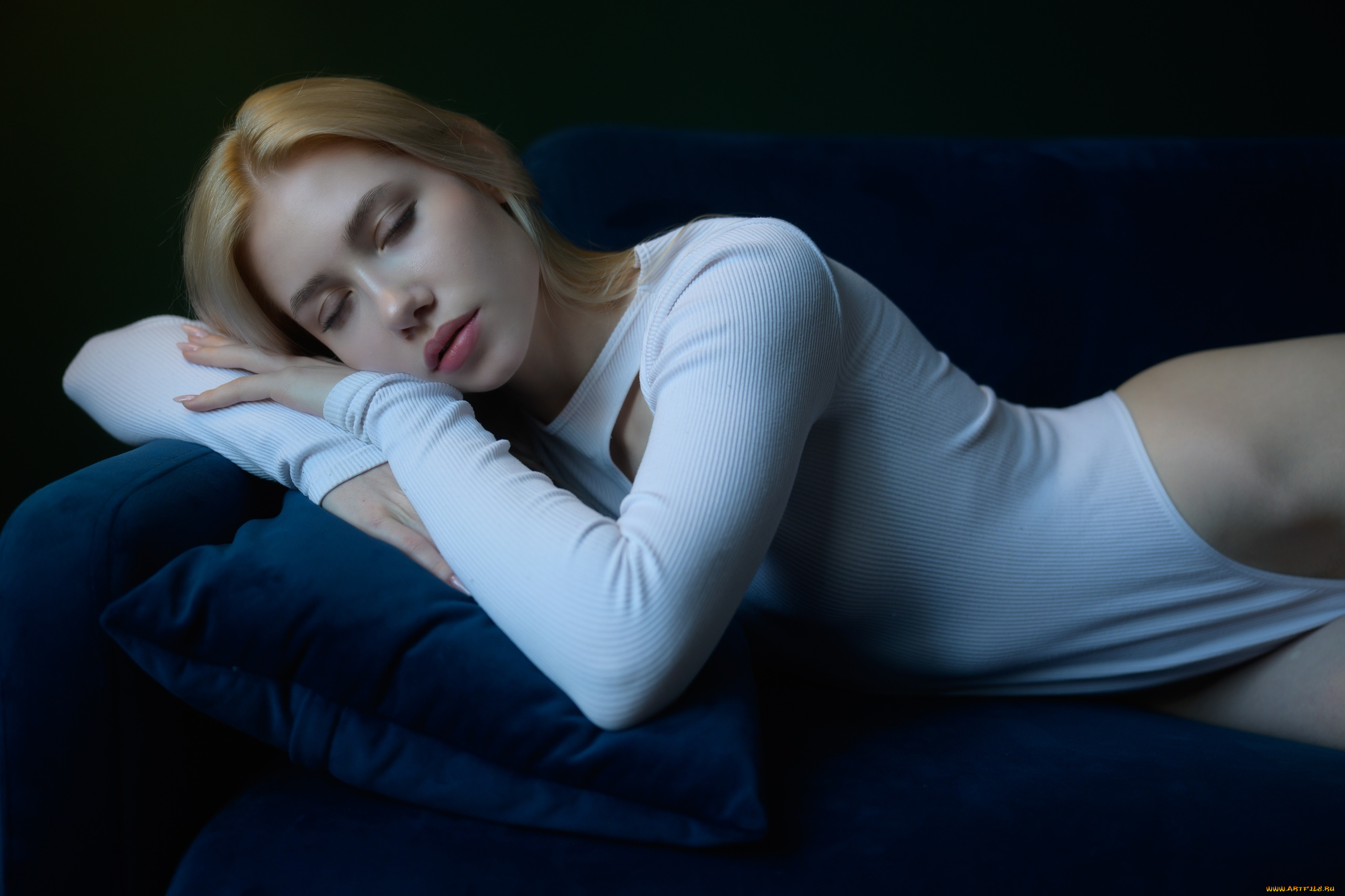 сексуальная, девушка, девушки, -, блондинки, , светловолосые, девушка, женщина, блондинка, светловолосая, сексуальная, модель, звезда, позирует, разная, обувь, верхняя, стильная, одежда, нижнее, эротическое, бельё, трусы, лифчик, колготки, чулки, аксессуары, макияж, и, множество, элементов, на, фотографии