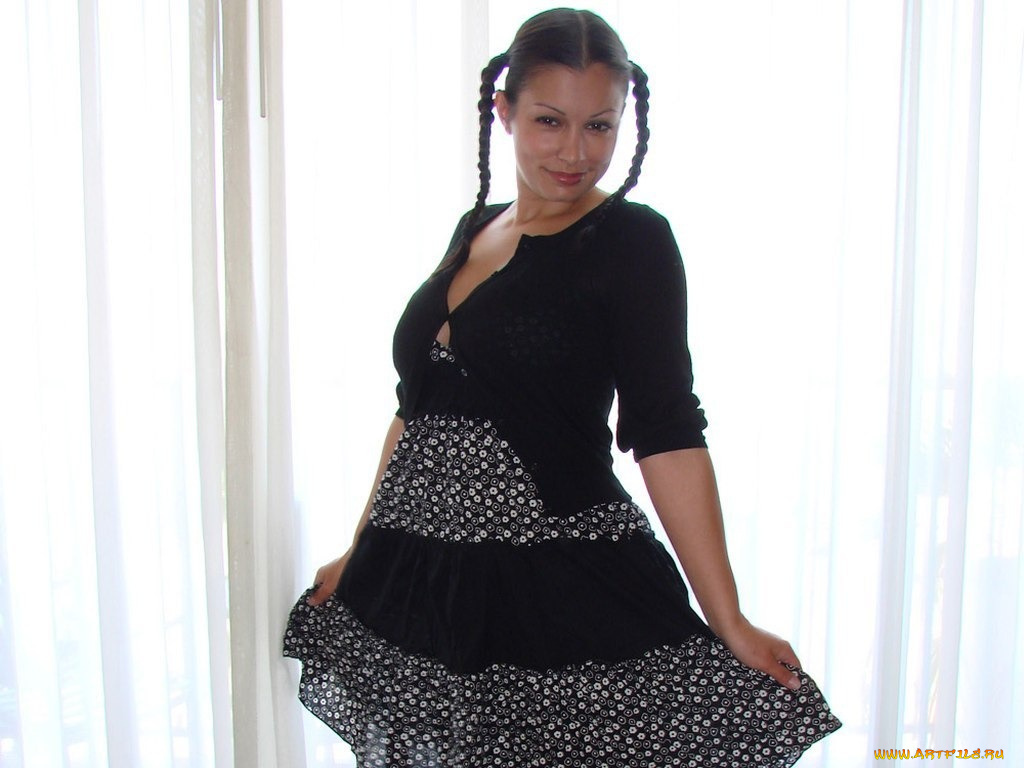 Aria, Giovanni, девушки