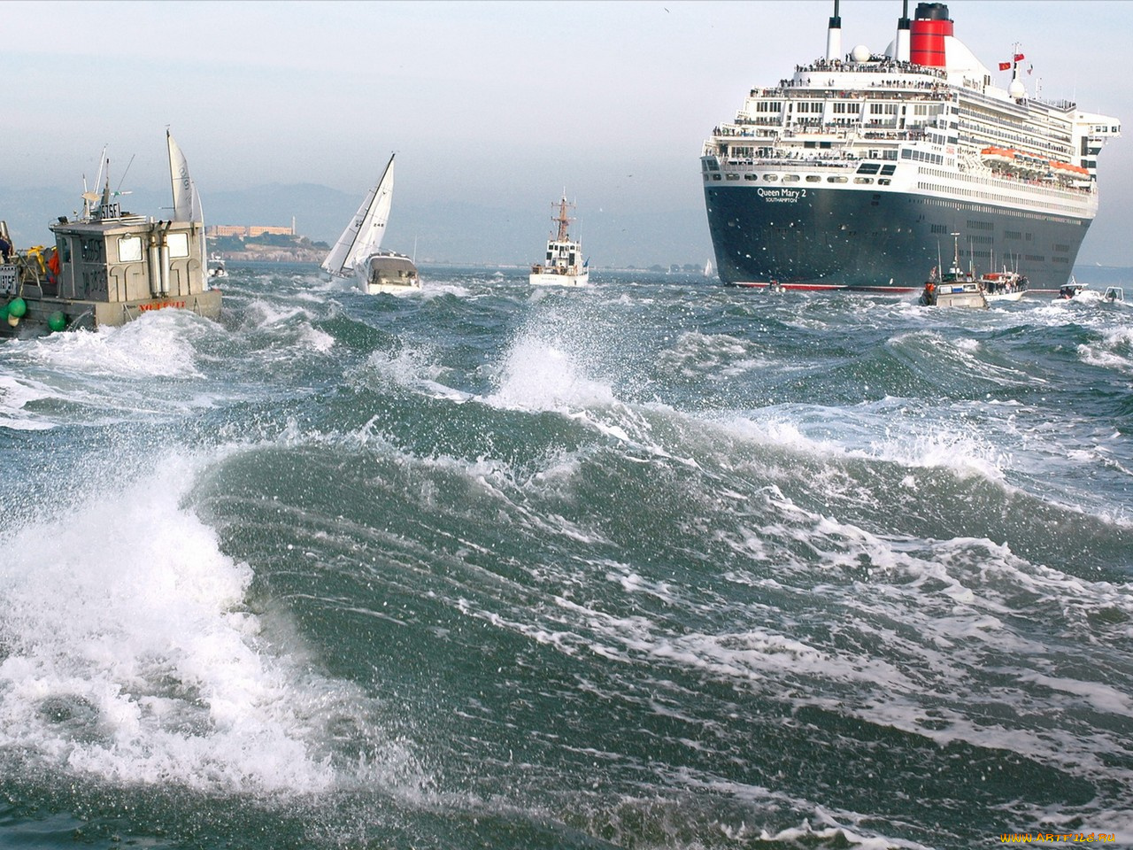 корабли, разные, вместе