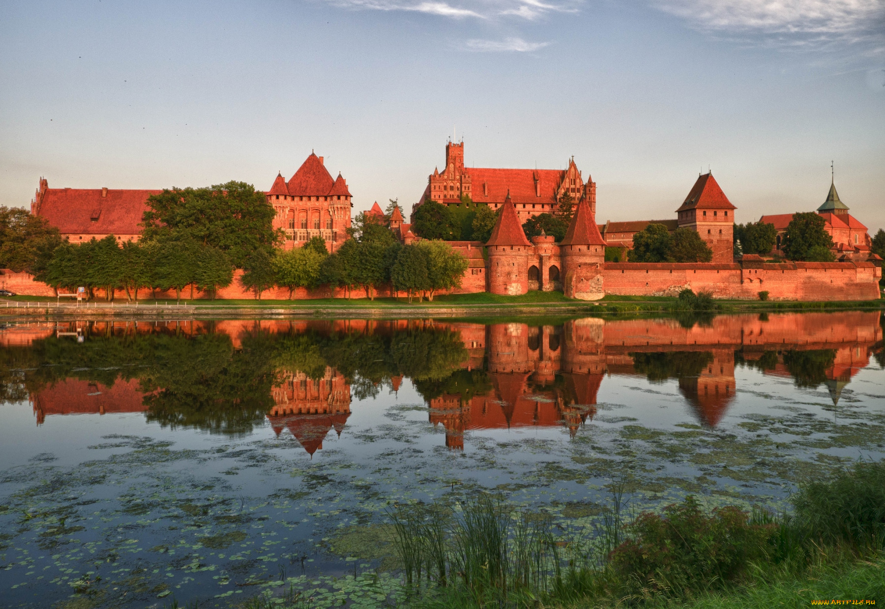 крепость, мальборк, польша, города, дворцы, замки, крепости, стены, башни, вода, отражение