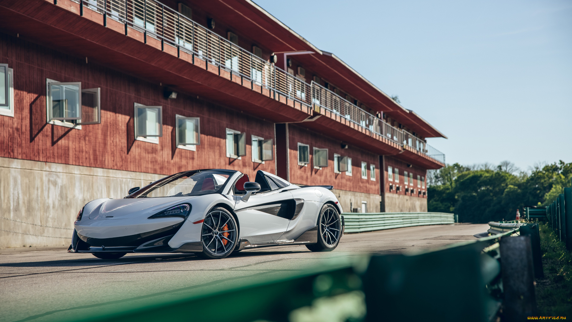 автомобили, mclaren