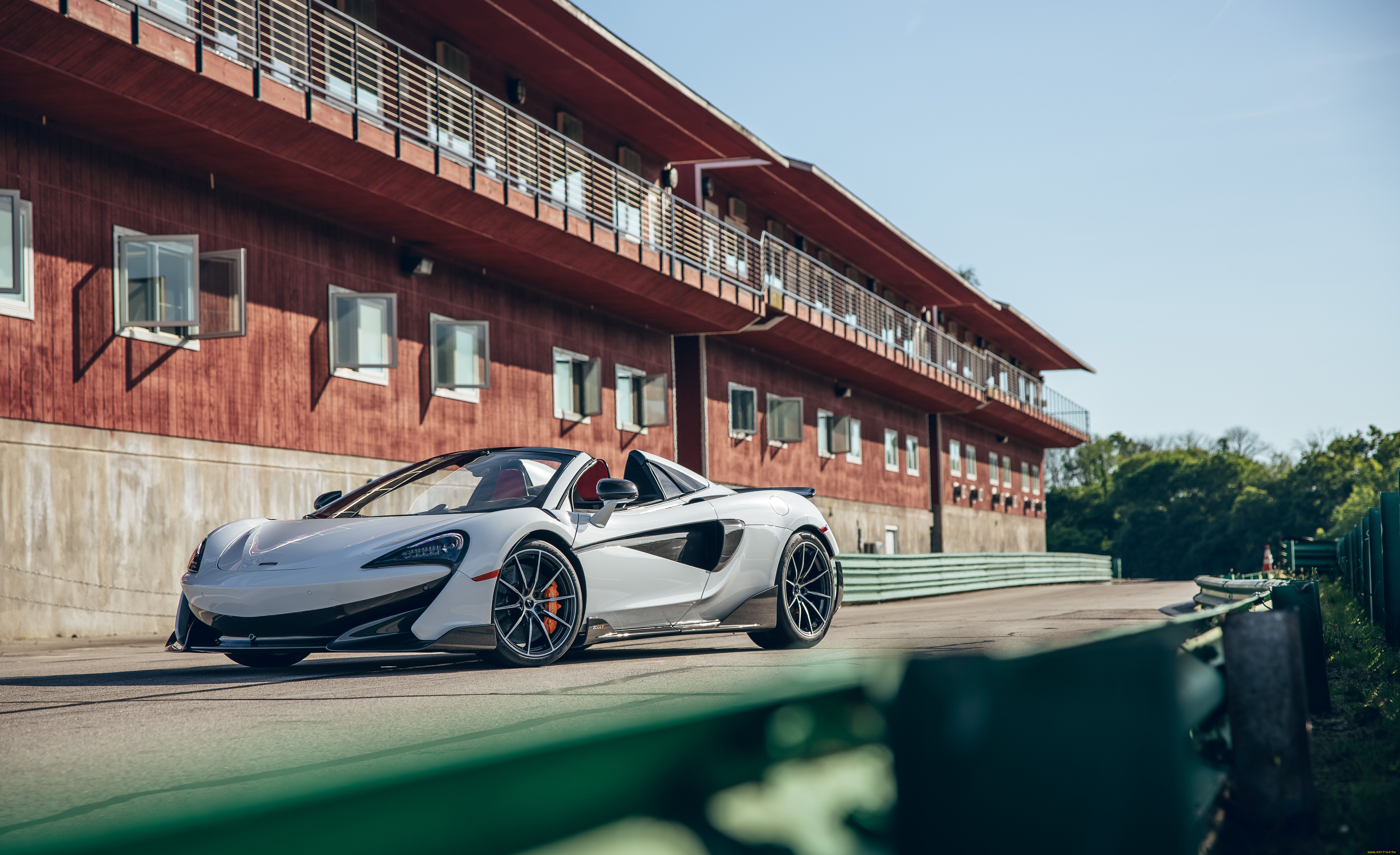 автомобили, mclaren