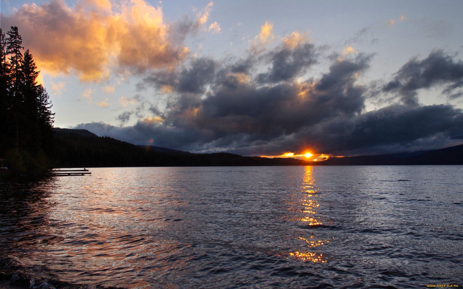 природа, реки, озера, тучи, закат, горы, деревья, солнце, озеро