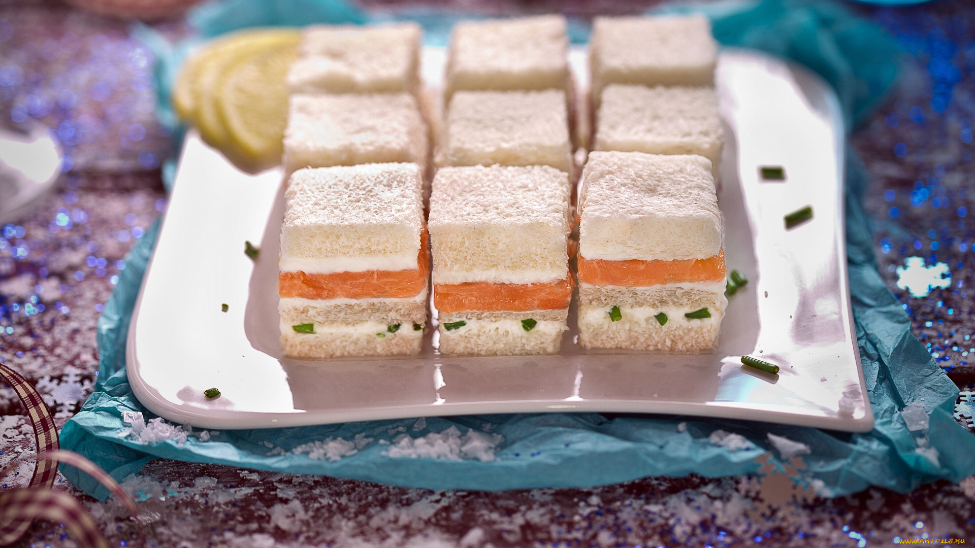 layered, smoked, salmon, sandwich, еда, бутерброды, гамбургеры, канапе, тарелка, сэндвичи