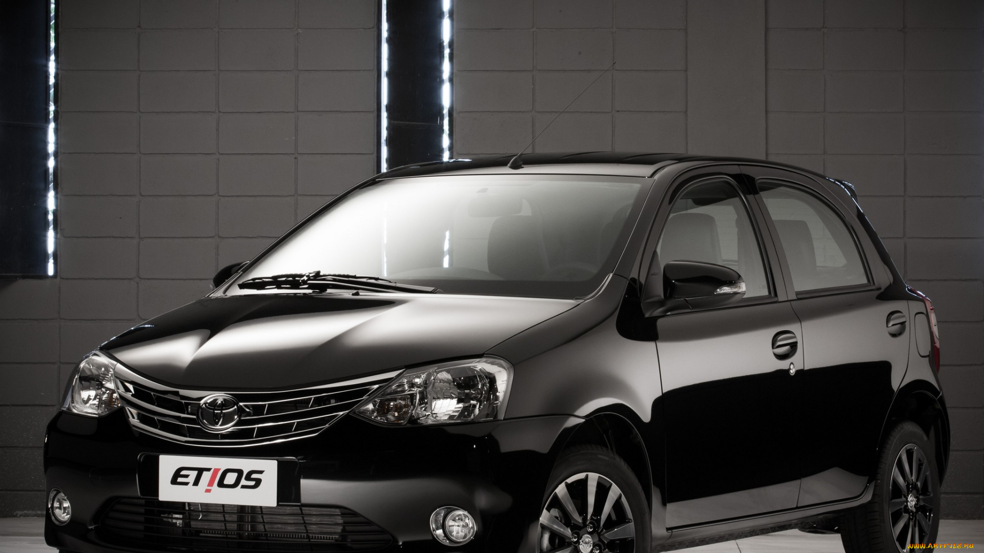 автомобили, toyota, hatchback, 2014г, etios, platinum, темный