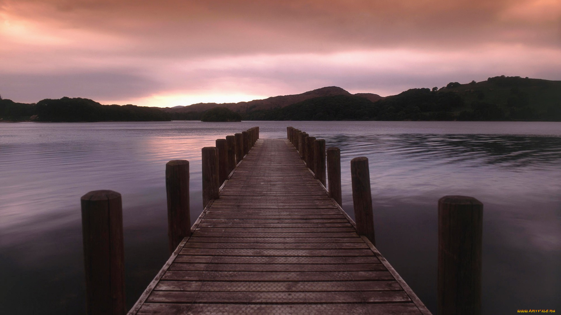 природа, реки, озера, холмы, закат, вечер, мостки, озеро, пристань