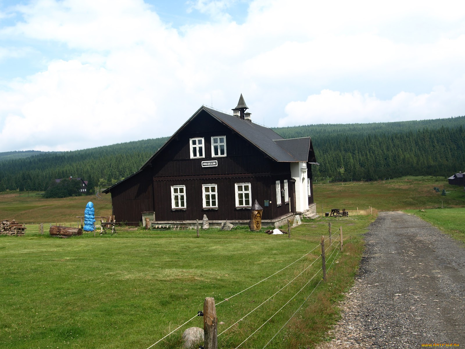 города, здания, дома, дом, дорога, лес