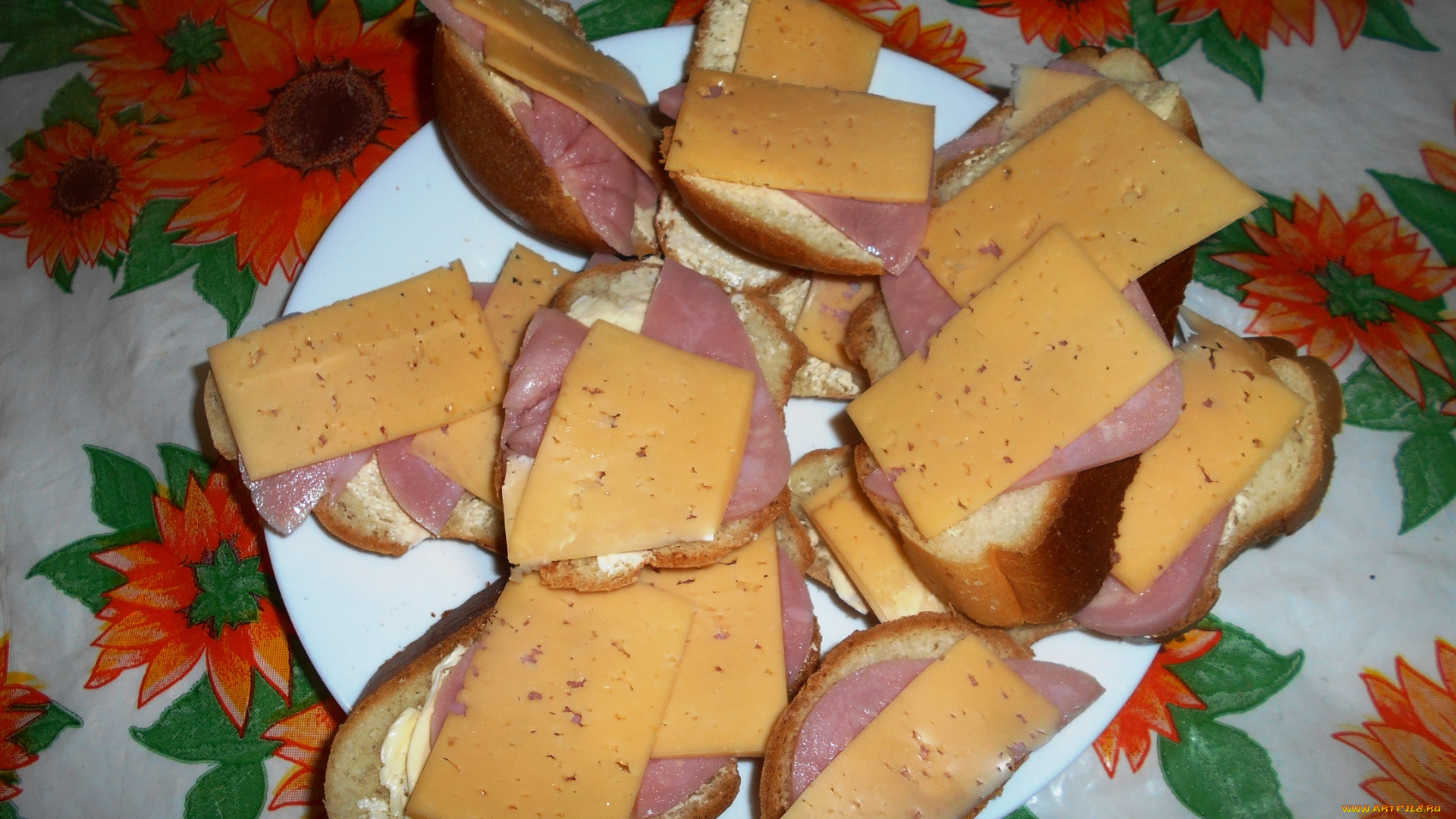 еда, бутерброды, , гамбургеры, , канапе, колбаса, хлеб, сыр