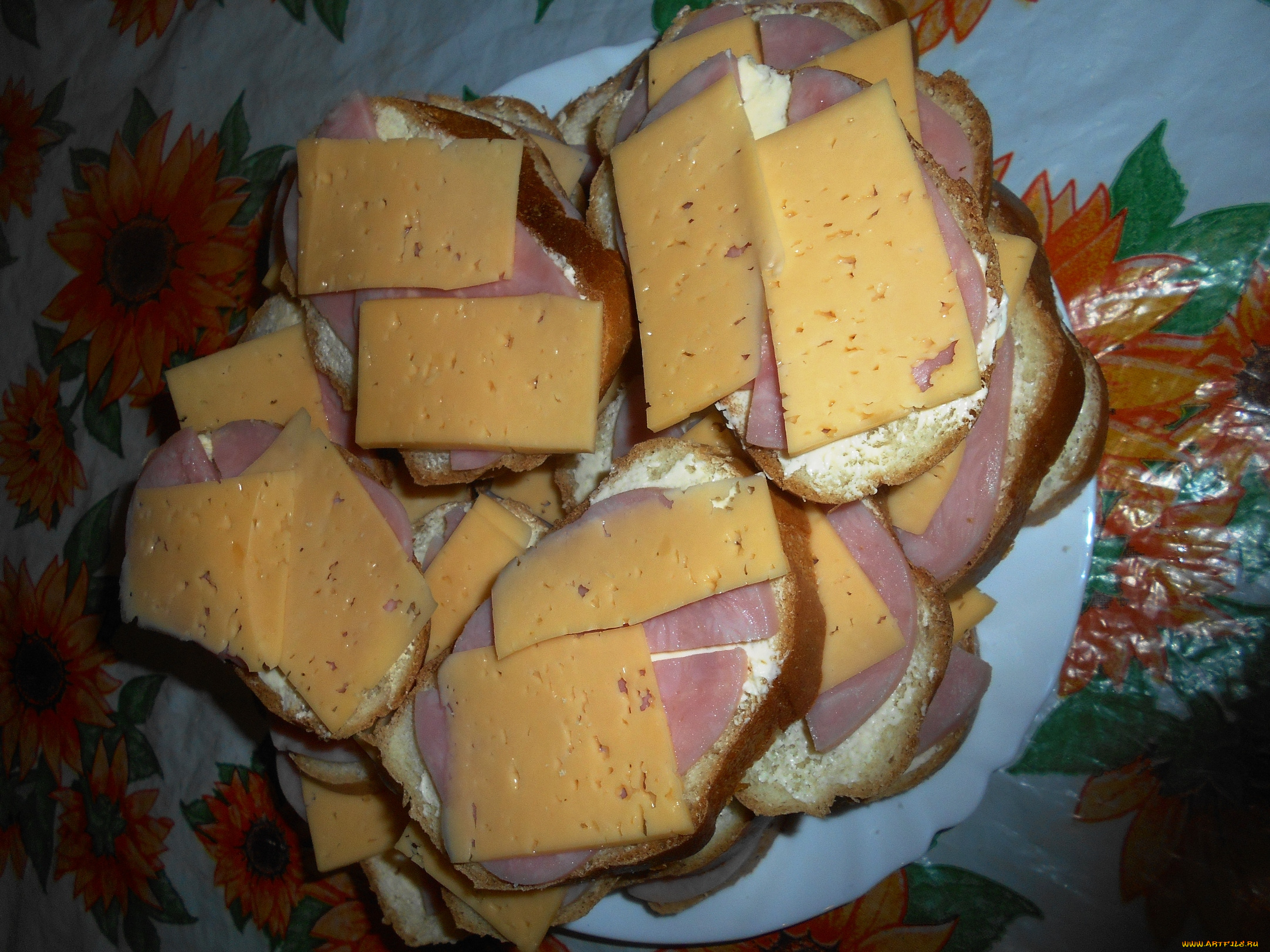 еда, бутерброды, , гамбургеры, , канапе, колбаса, хлеб, сыр