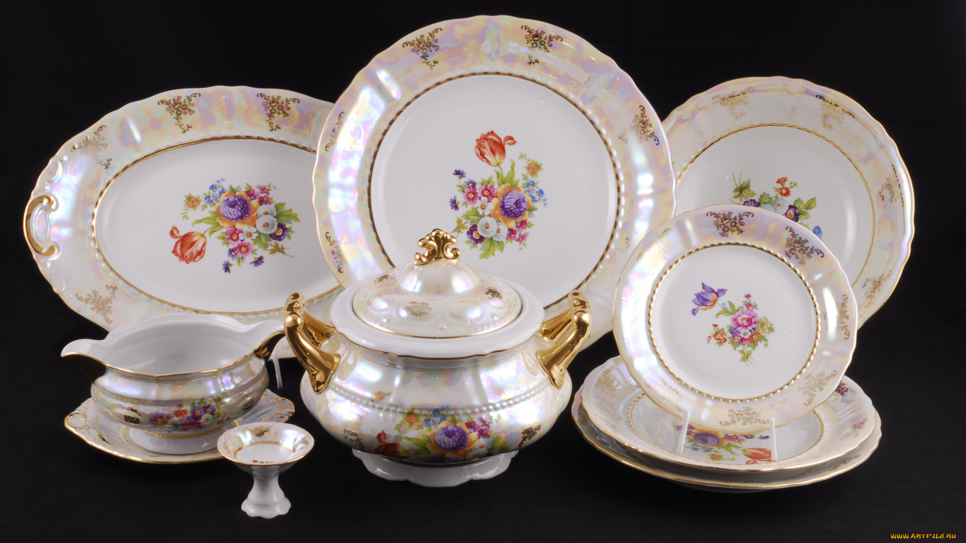 разное, посуда, столовые, приборы, кухонная, утварь, сервиз, тарелочки, чашка, фарфор, чайник