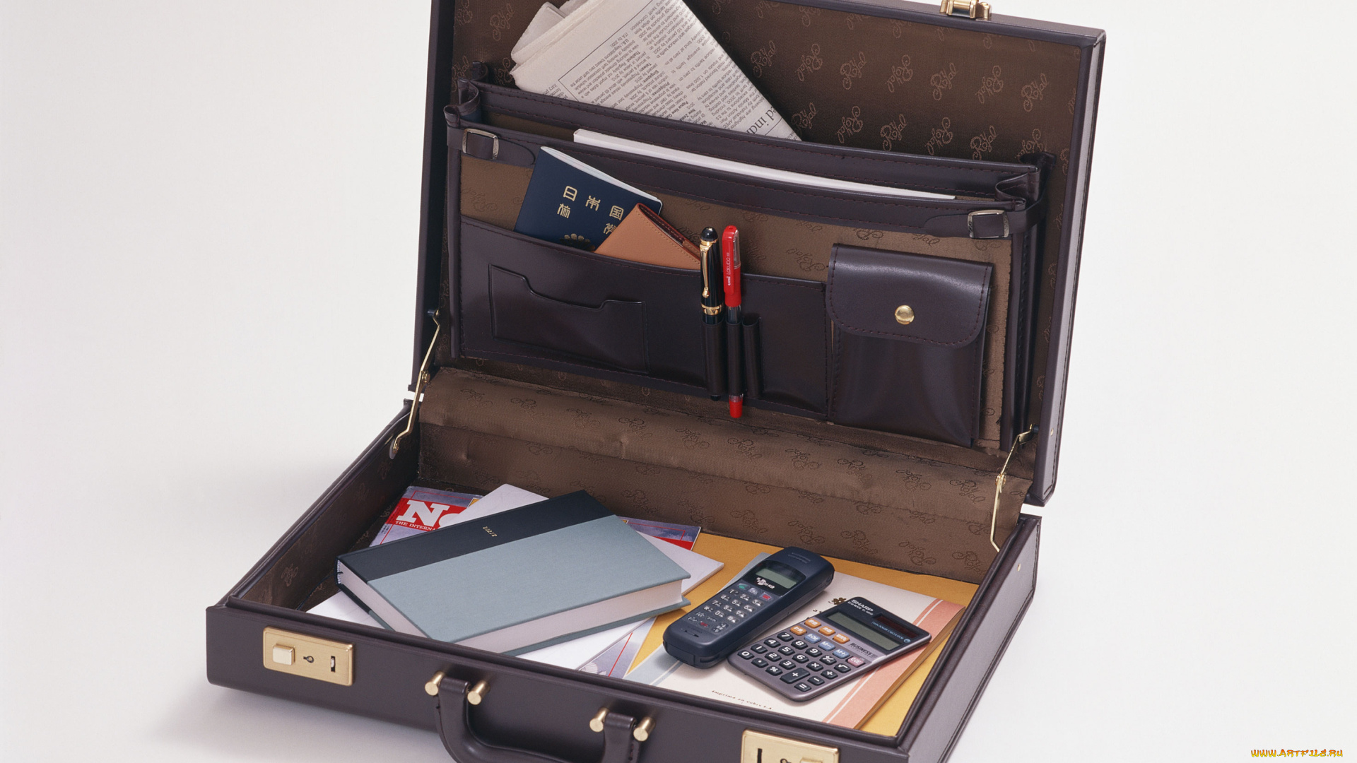 разное, сумки, кошельки, зонты, чемодан