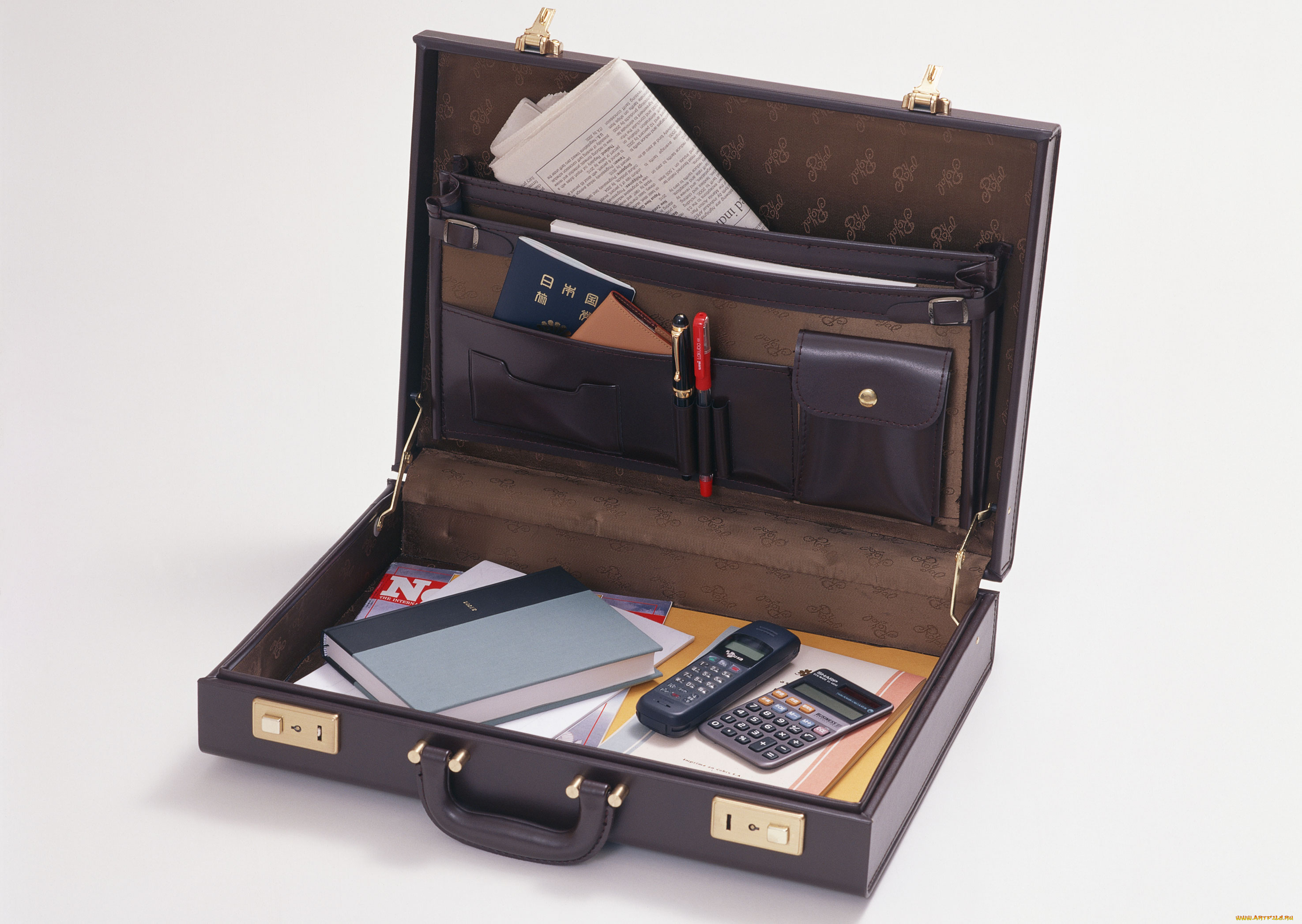 разное, сумки, кошельки, зонты, чемодан