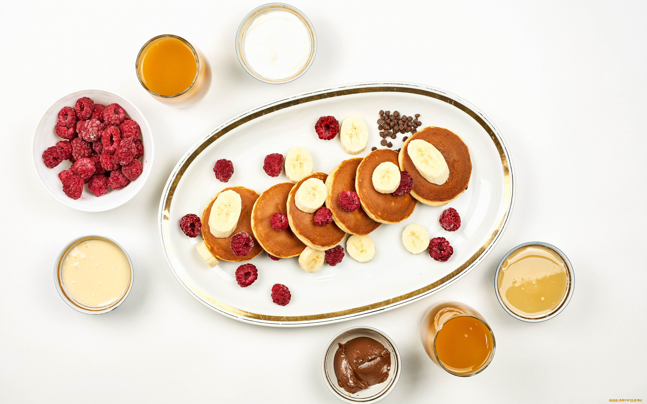 еда, блины, , оладьи, блюдо, оладьи, малина, крем, мед, сметана