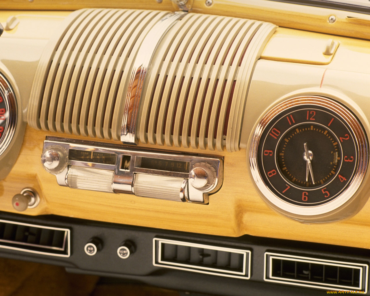 автомобили, интерьеры