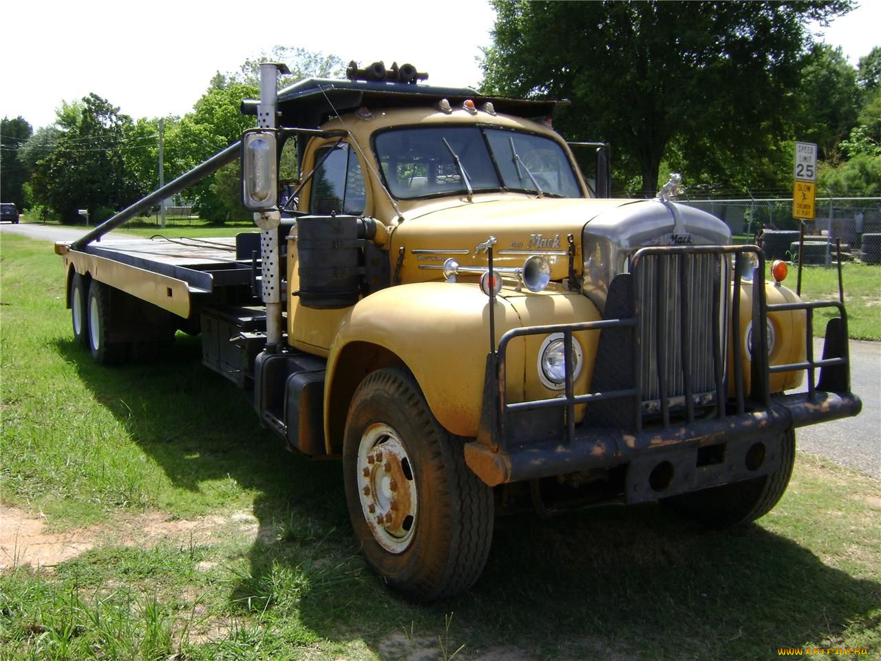 автомобили, mack