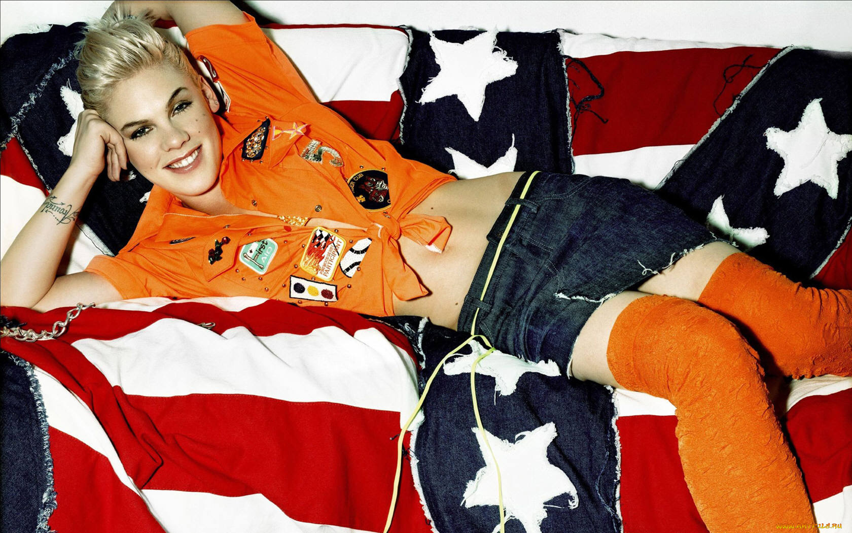 pink, музыка, музыкант, музыкальный, продюсер, актриса, акробат, автор-исполнитель, сша