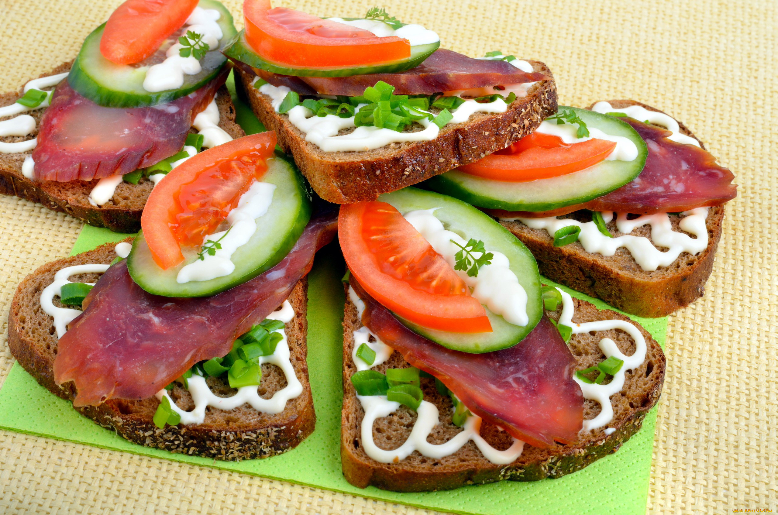 еда, бутерброды, , гамбургеры, , канапе, бутерброд, огурцы, хлеб, помидоры, мясо, томаты