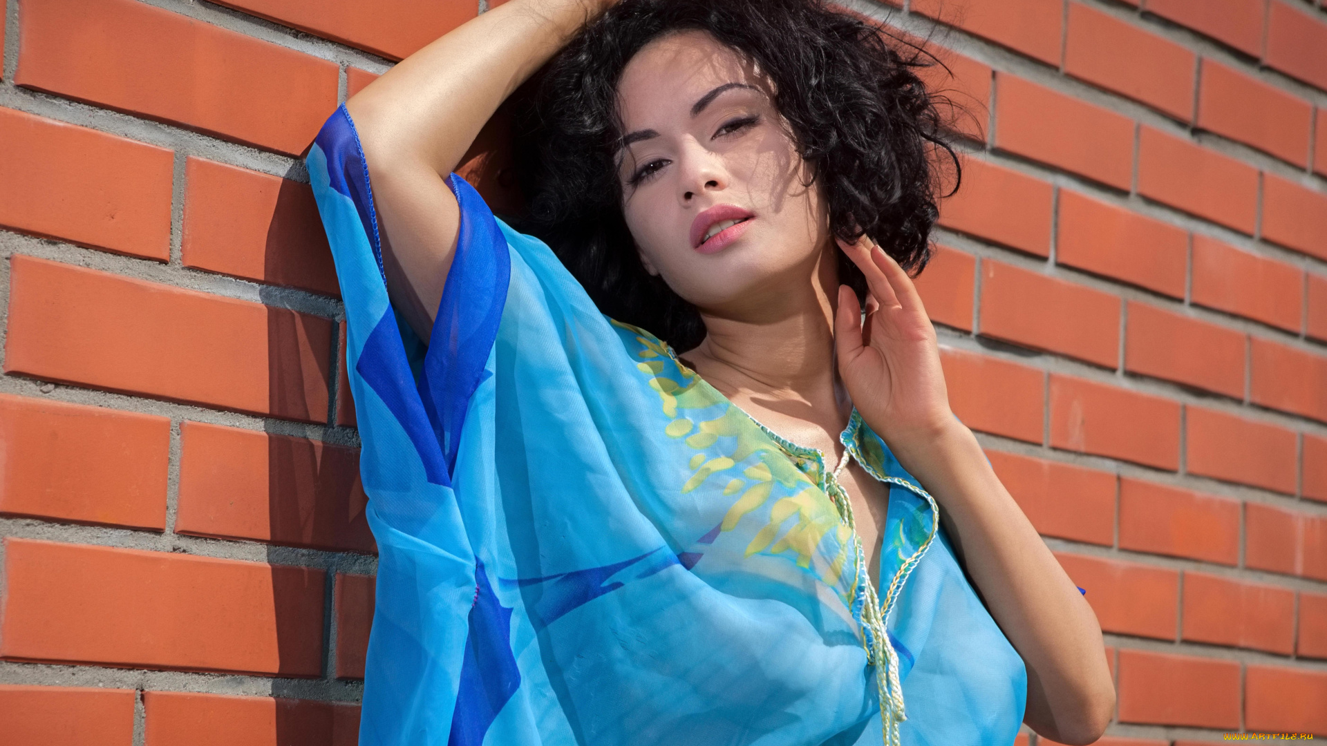 девушки, pammie, lee, туника, стена, брюнетка, winon?, paula, t, anastasia, spitz, stasya, bloom