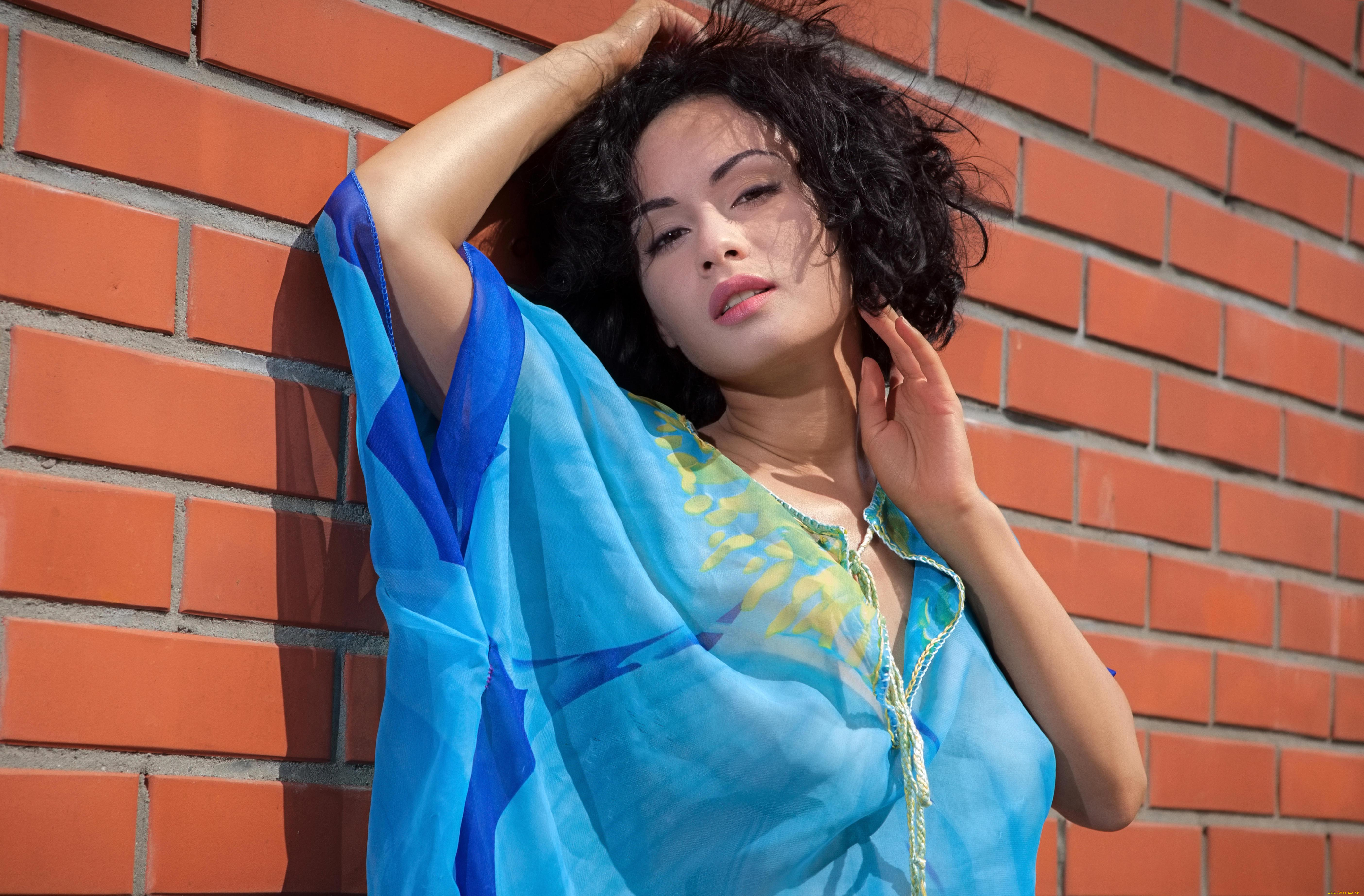 девушки, pammie, lee, туника, стена, брюнетка, winon?, paula, t, anastasia, spitz, stasya, bloom