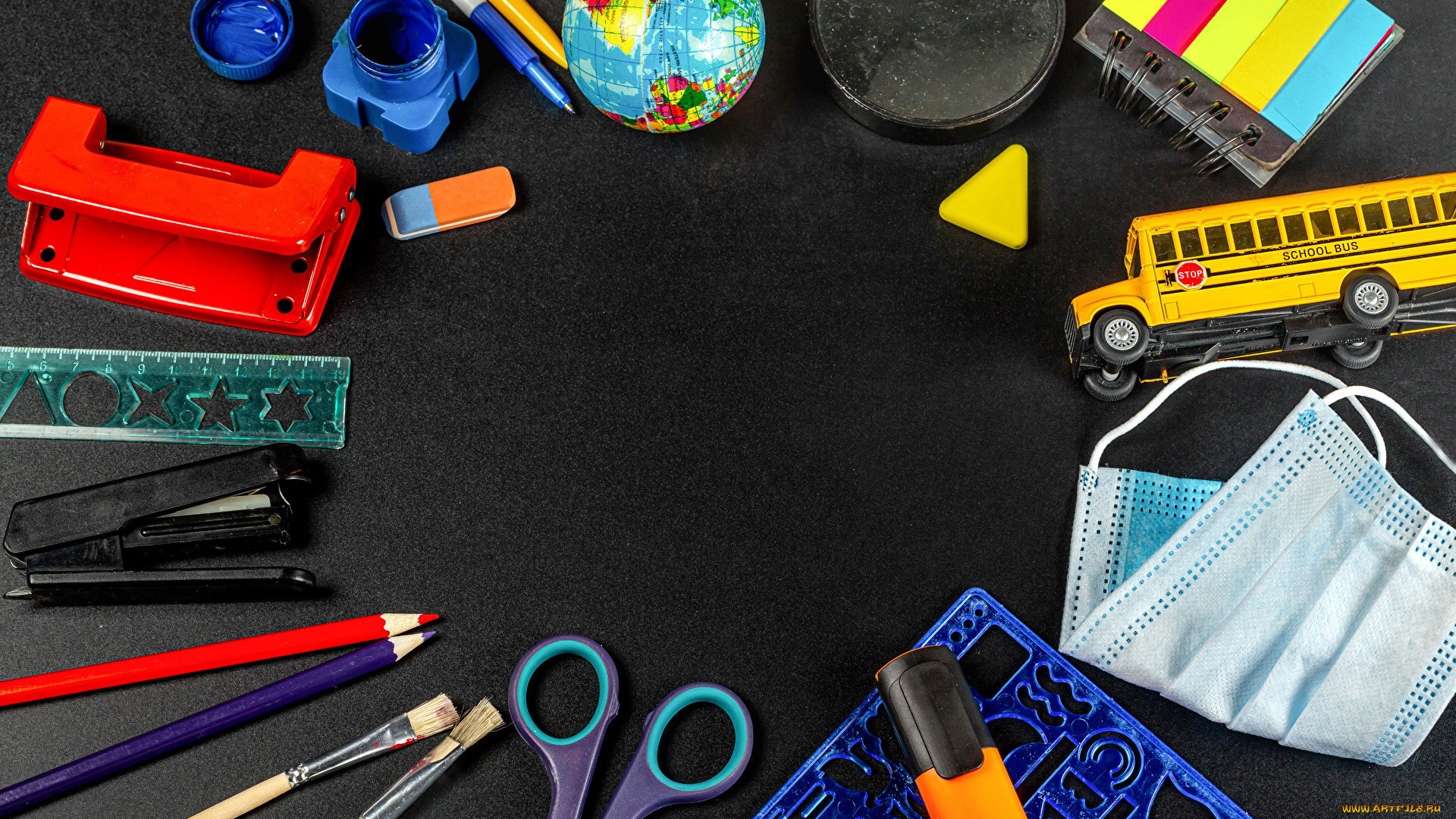 разное, канцелярия, , книги, карандаши, глобус, кисточки, маска