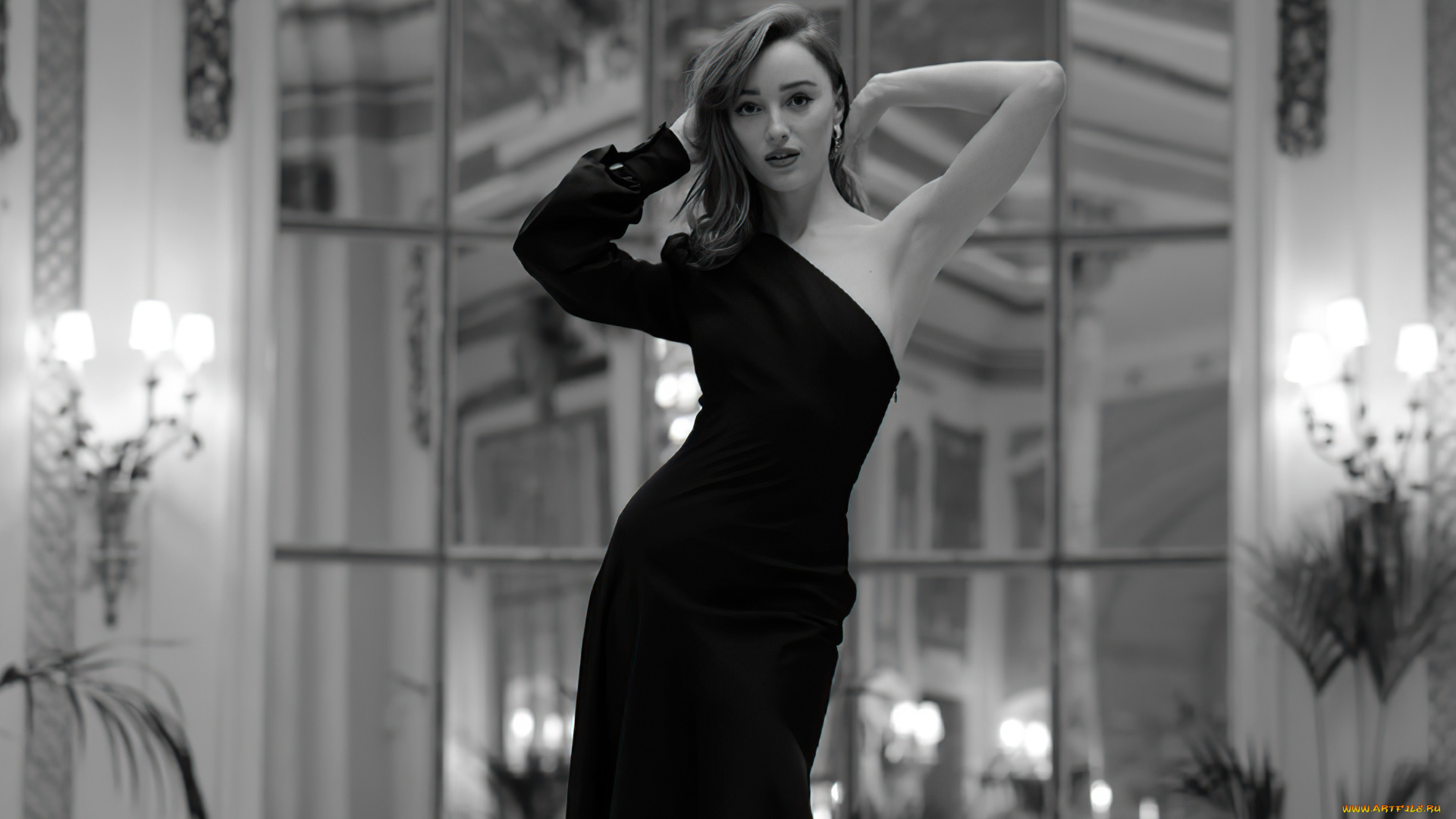 девушки, phoebe, dynevor, платье, зеркало, черно-белая