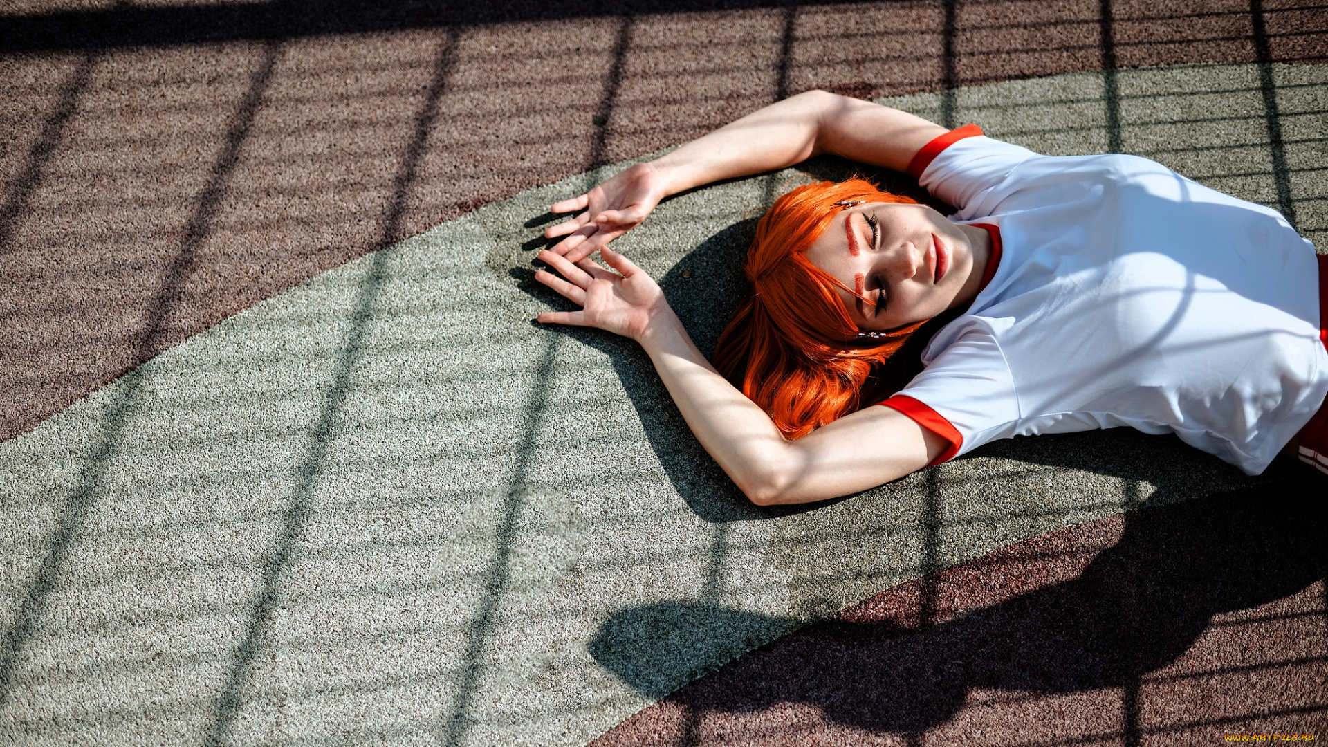 девушки, sofia, lovegood, образ, футболка, шорты, рыжая, площадка