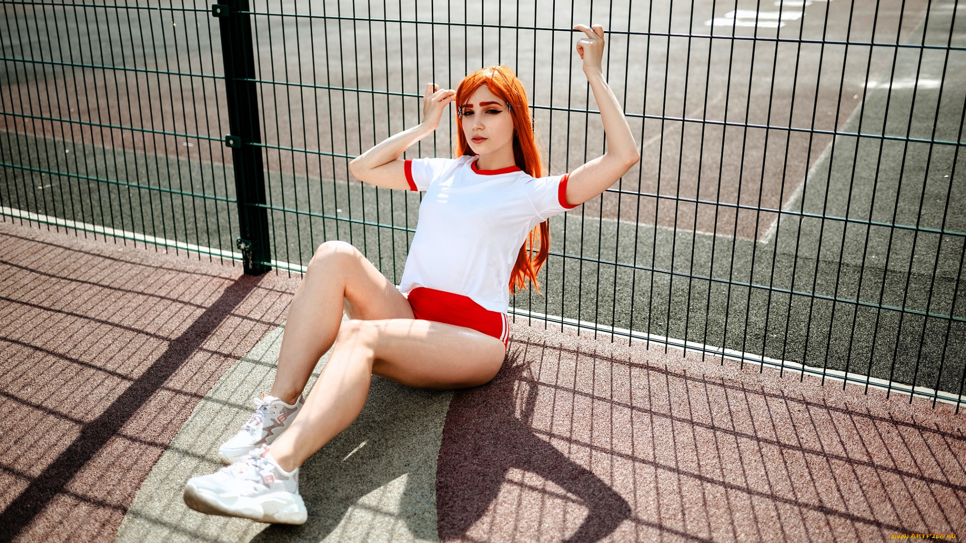 девушки, sofia, lovegood, образ, футболка, шорты, рыжая, площадка