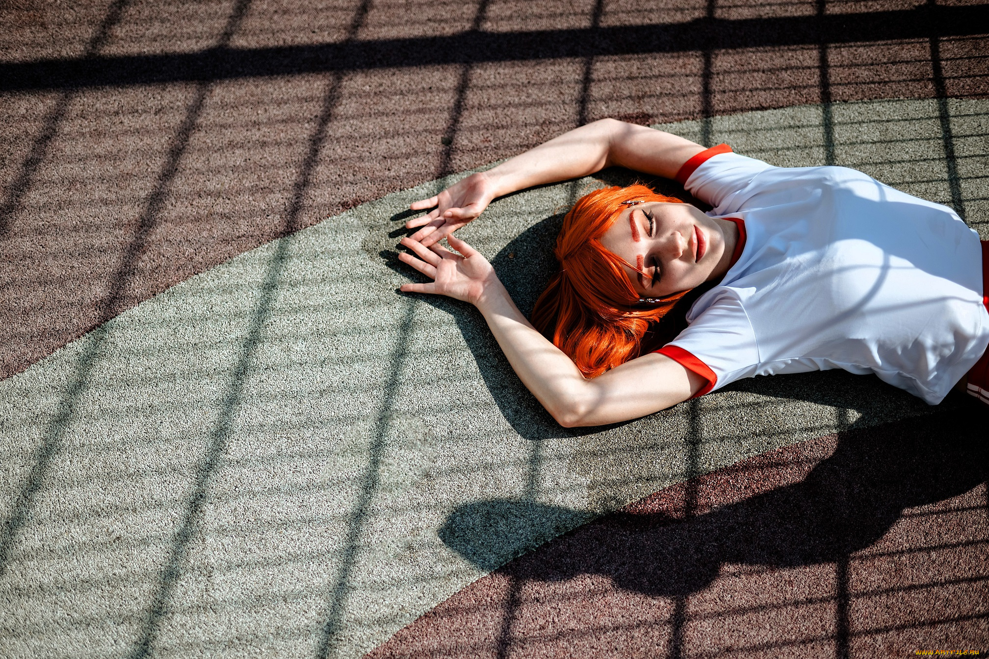 девушки, sofia, lovegood, образ, футболка, шорты, рыжая, площадка