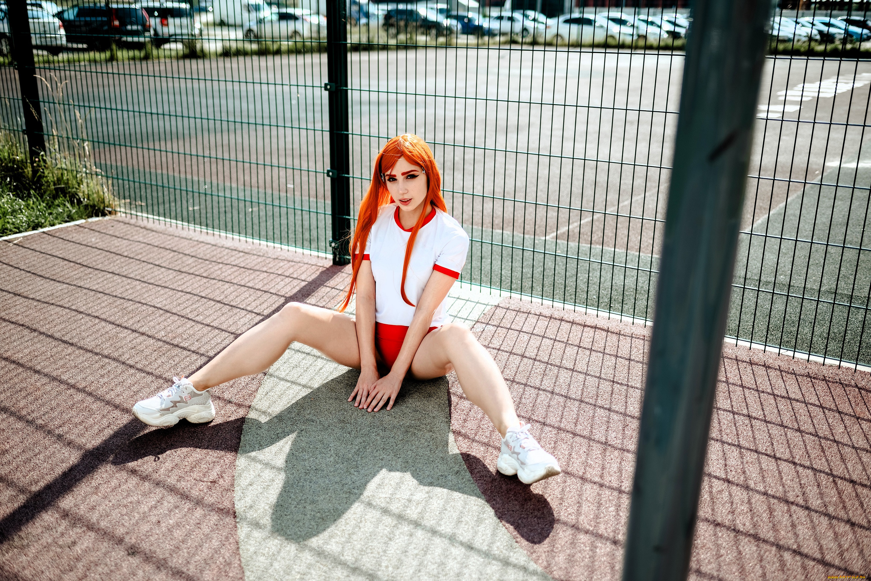 девушки, sofia, lovegood, образ, футболка, шорты, рыжая, площадка