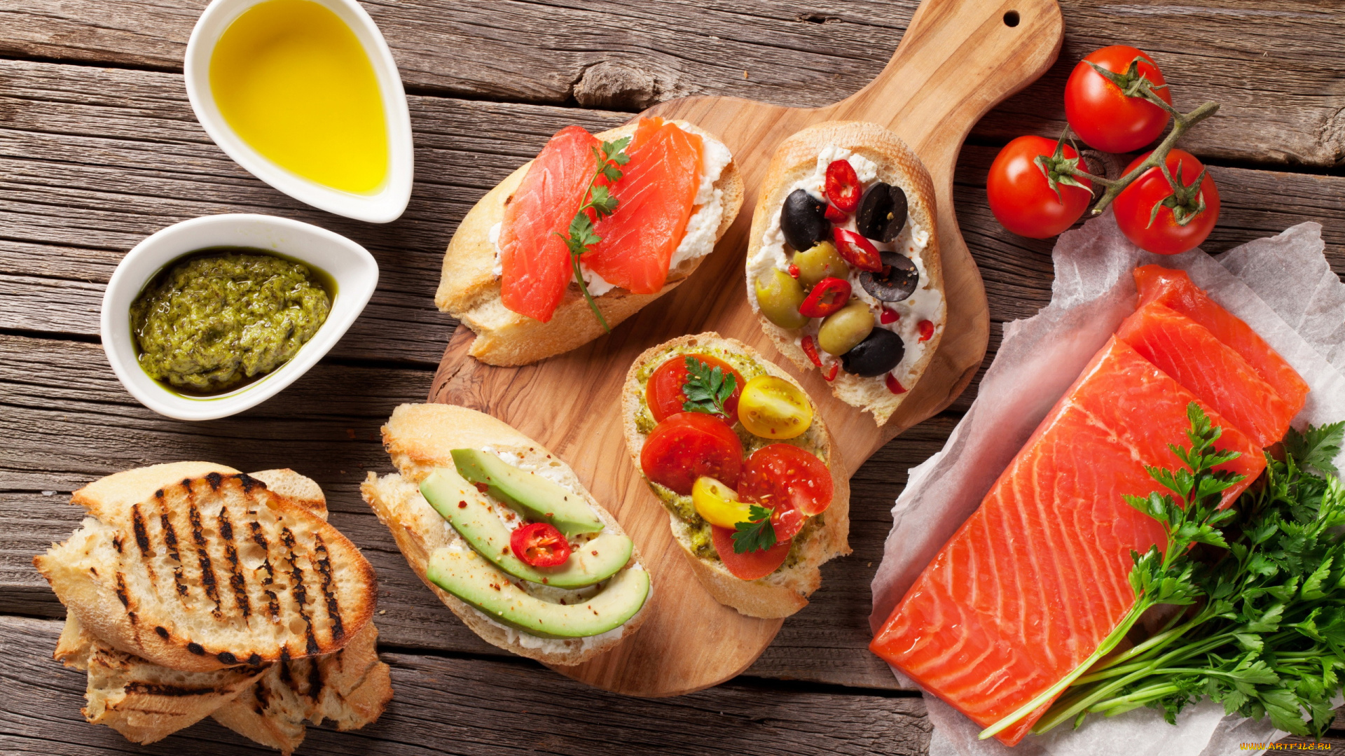 еда, разное, бутерброды, форель, петрушка, помидоры, соусы