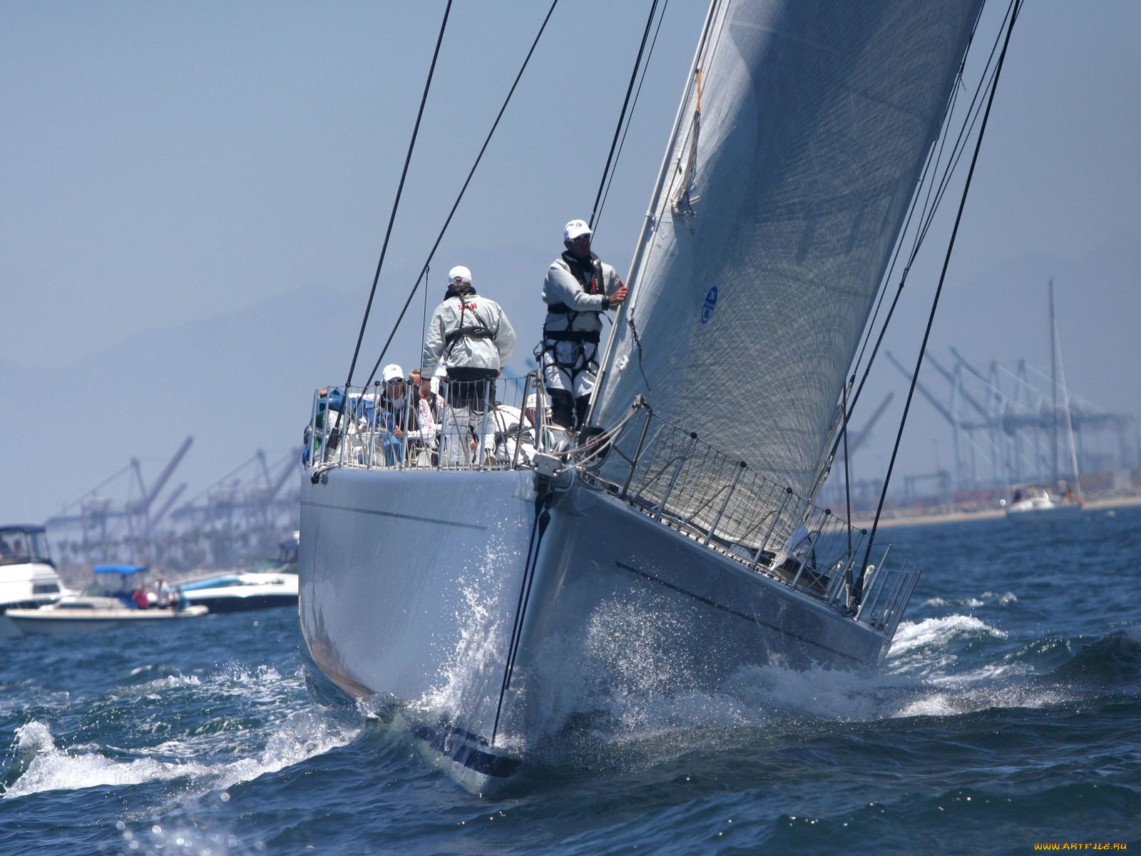 корабли, Яхты