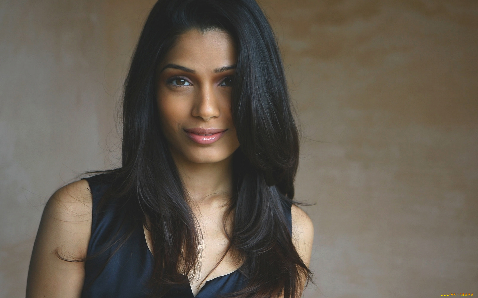 freida, pinto, девушки, freida, pinto, лицо, портрет, индия, актриса, девушка, модель, брюнетка, поза, стройная, сексуальная