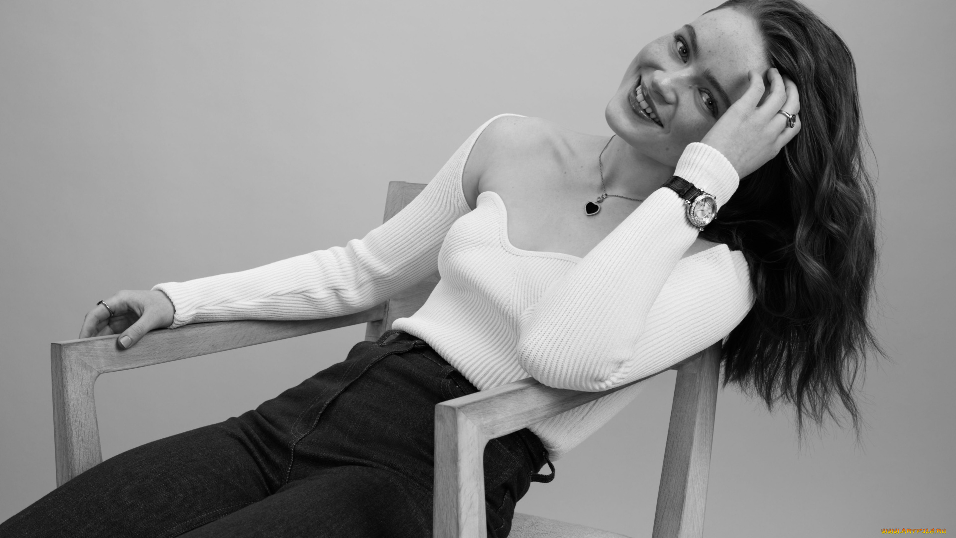 девушки, sadie, sink, свитер, часы, джинсы, кресло