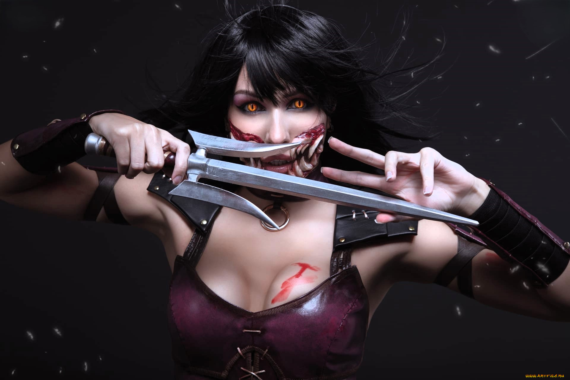 девушки, ladybell, образ, косплей, клыки, наряд, оружие, кровь