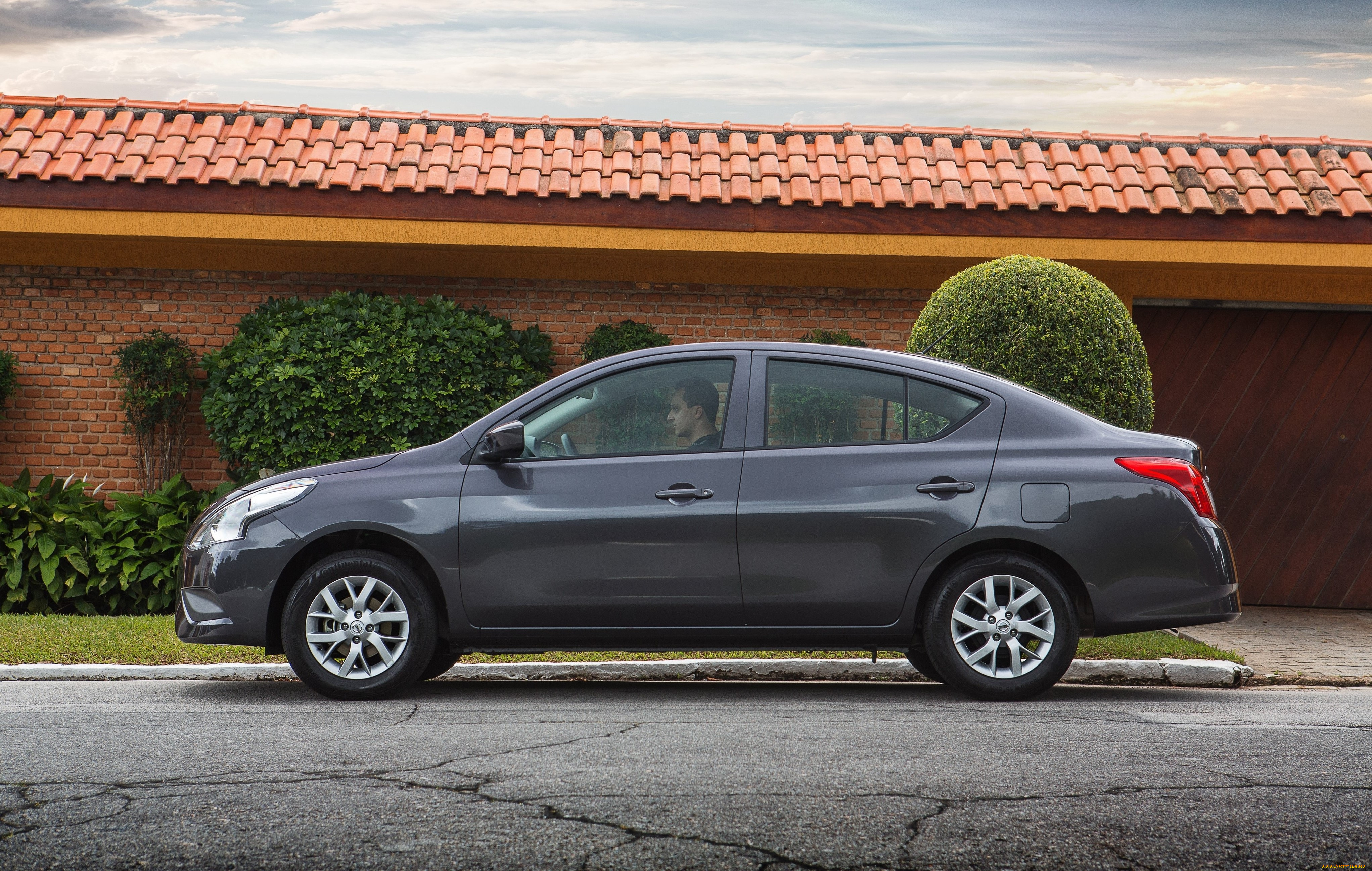 автомобили, nissan, datsun, 2015г, b17, br-spec, versa, темный