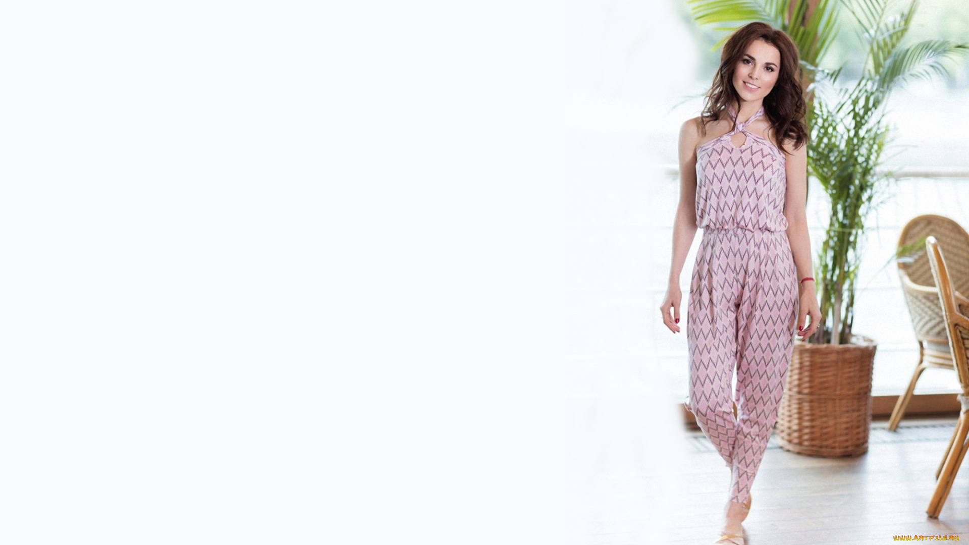 музыка, сати, казанова, певица, шатенка, комбинезон, цветок