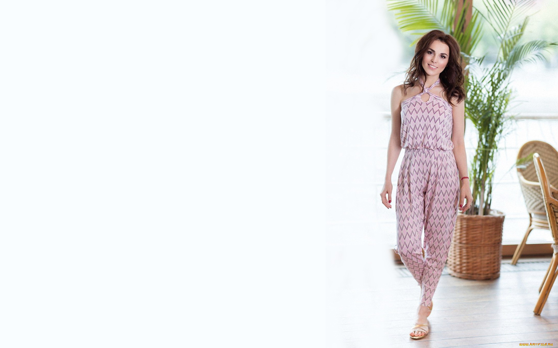 музыка, сати, казанова, певица, шатенка, комбинезон, цветок