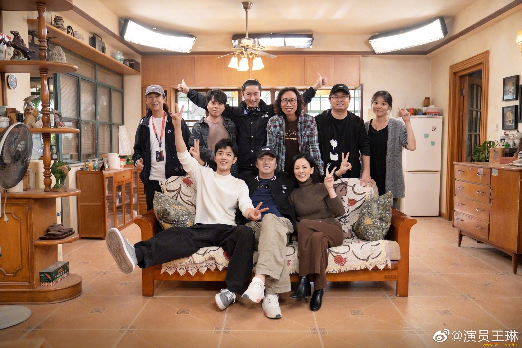 разное, знаменитости, комната, люди, диван, сяо, чжань