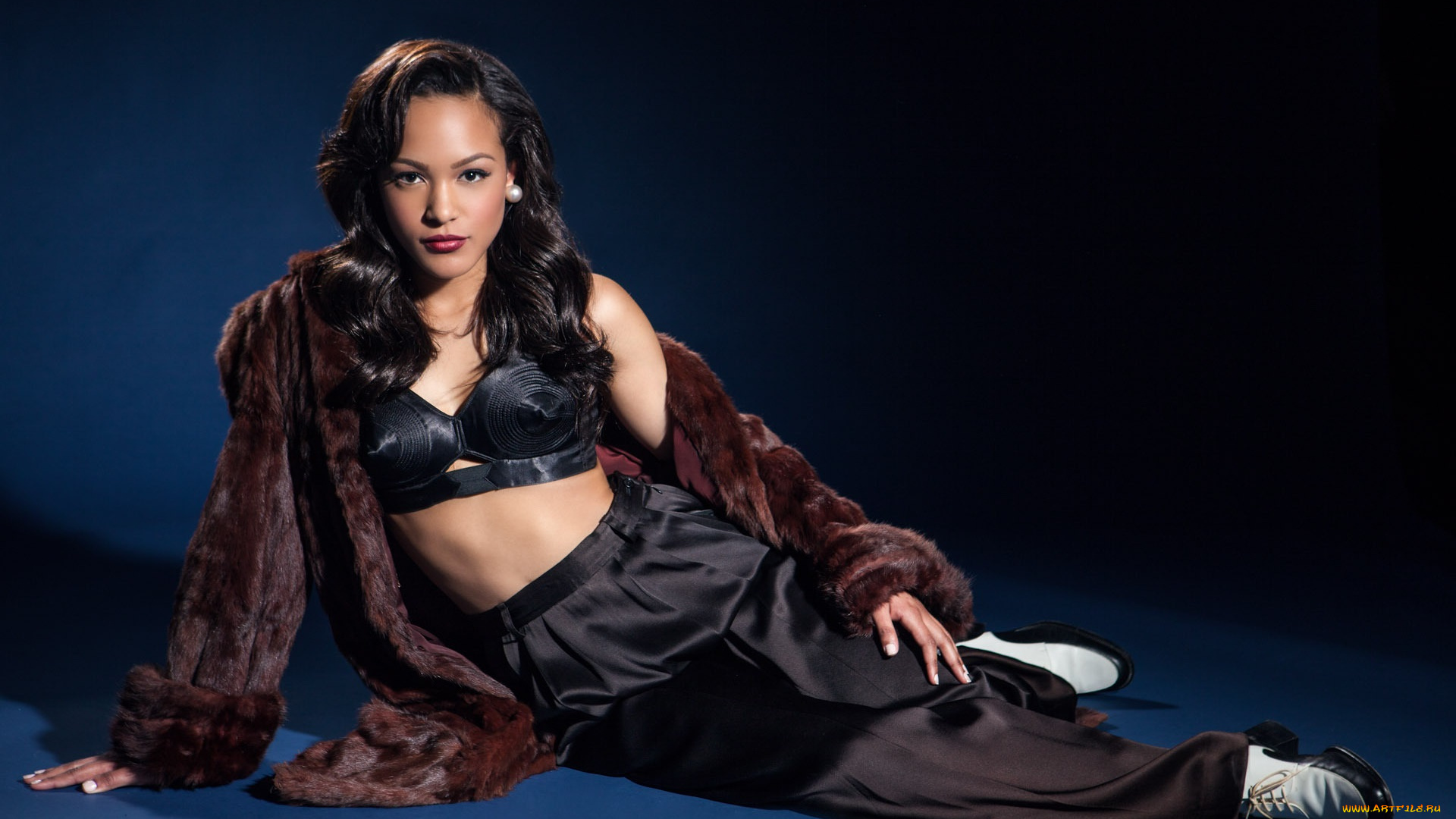 -Unsort, Брюнетки, Шатенки, девушки, unsort, брюнетки, шатенки, мех, взгляд