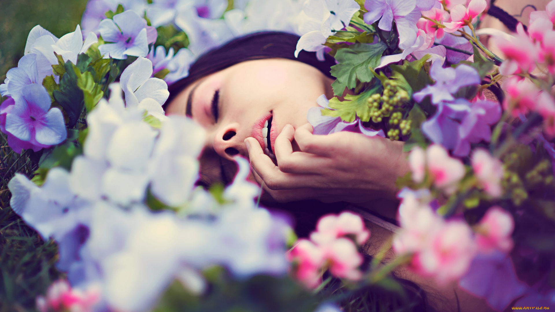 Rachel, Dashae, девушки, цветы