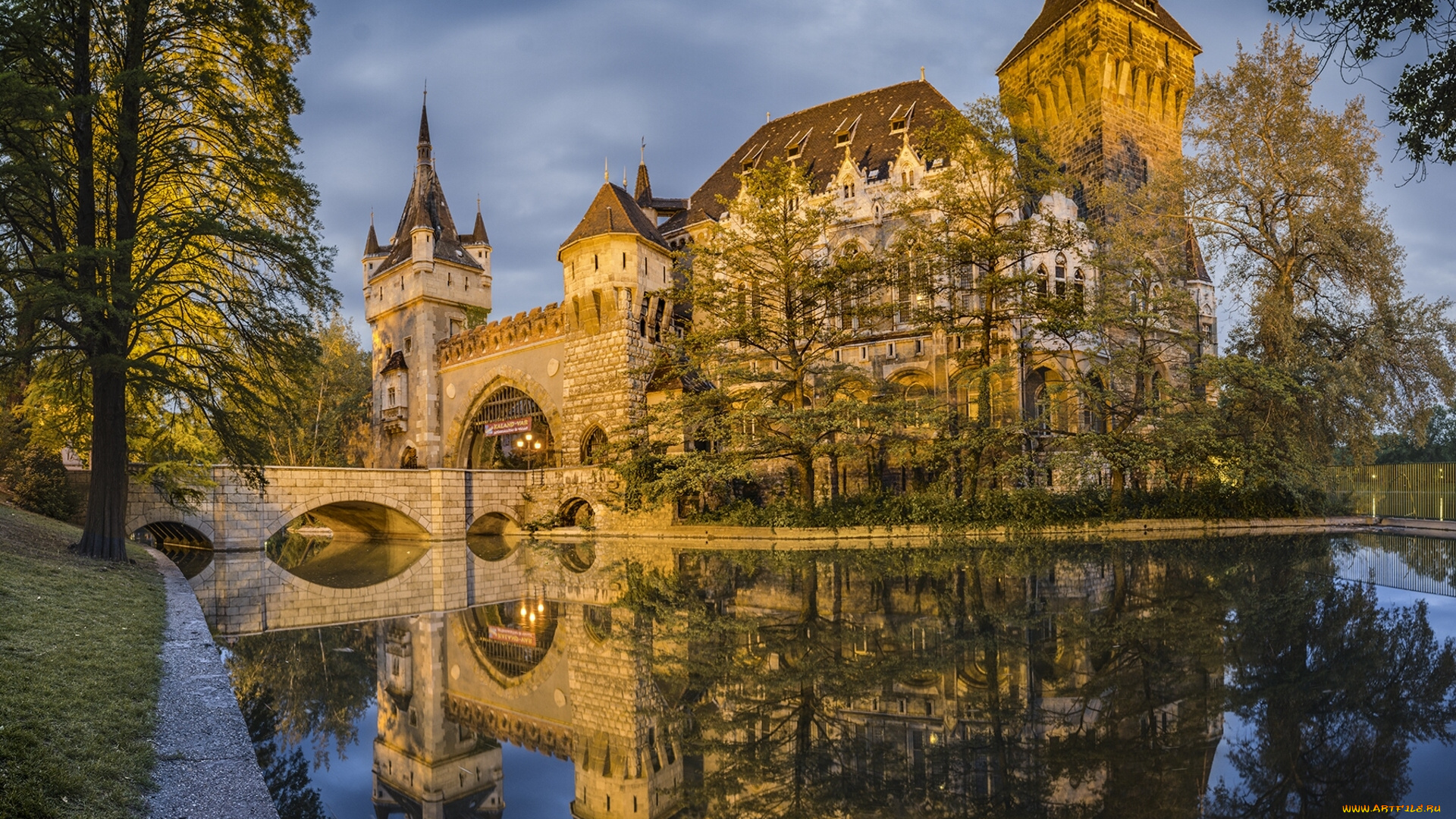 vajdahunyad, castle, budapest, hungary, города, будапешт, венгрия, отражение, вода, мост, замок, вайдахуняд