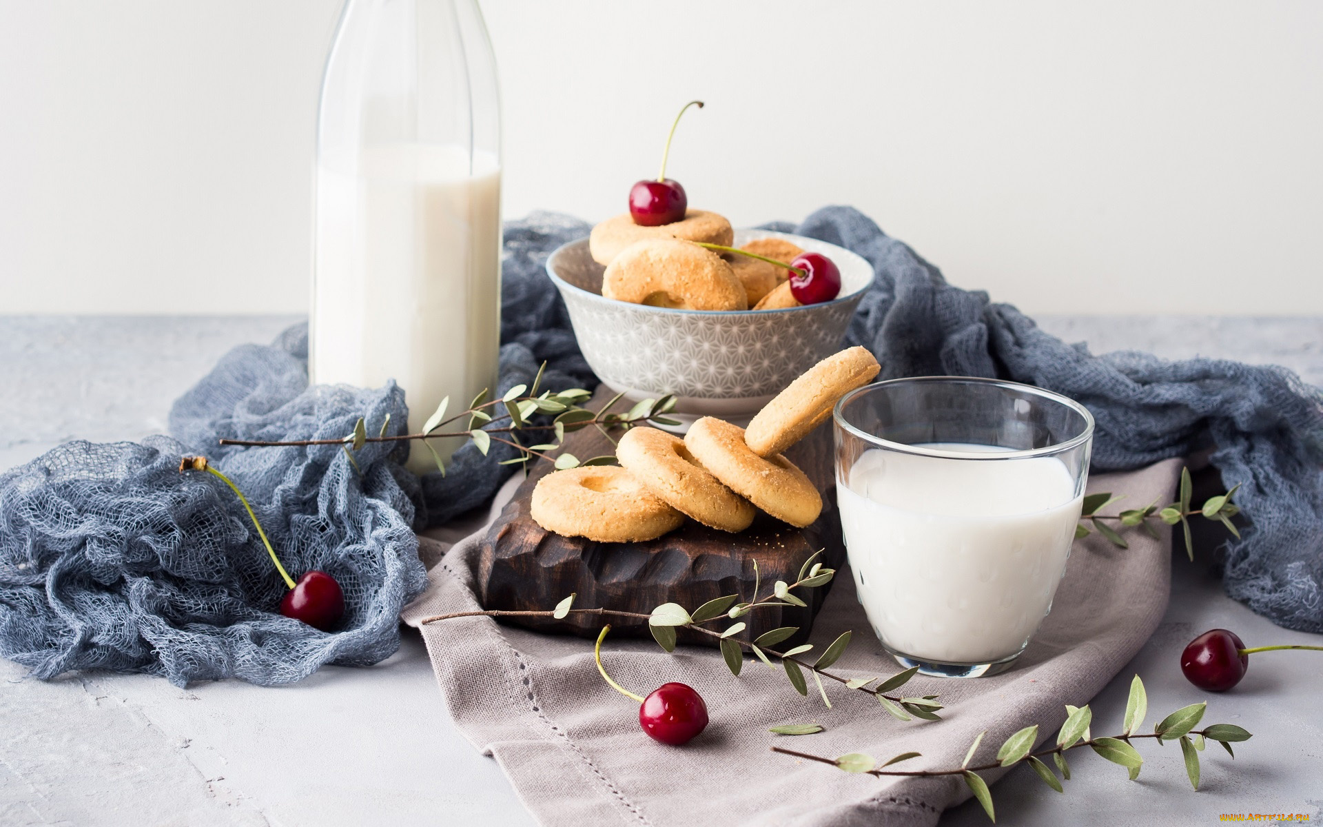 еда, пирожные, , кексы, , печенье, печенье, молоко, вишня