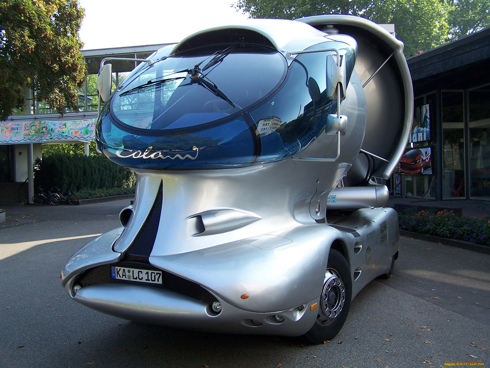 автомобили, грузовики