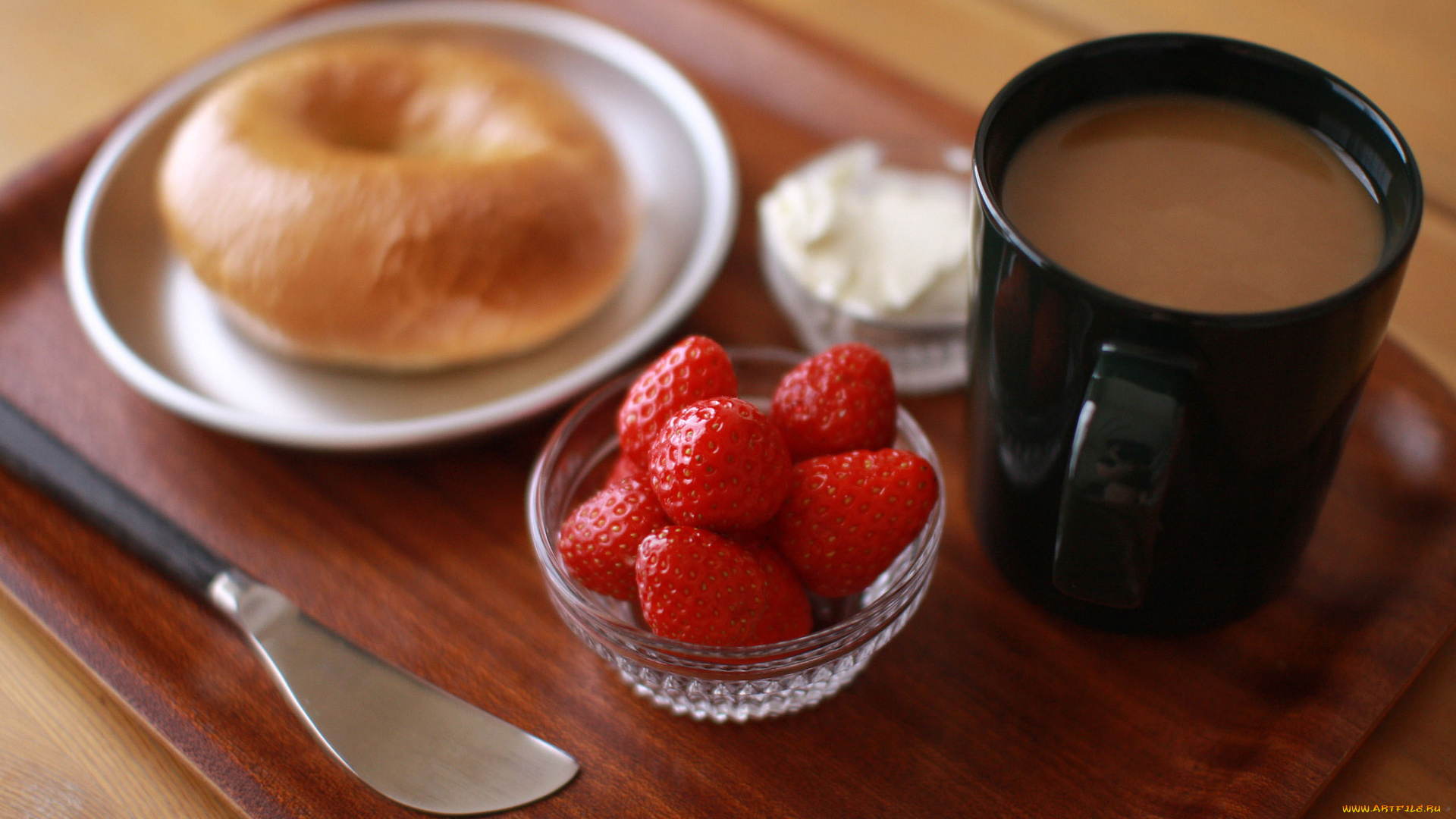 еда, разное, бублик, клубника, ягоды, кофе, завтрак