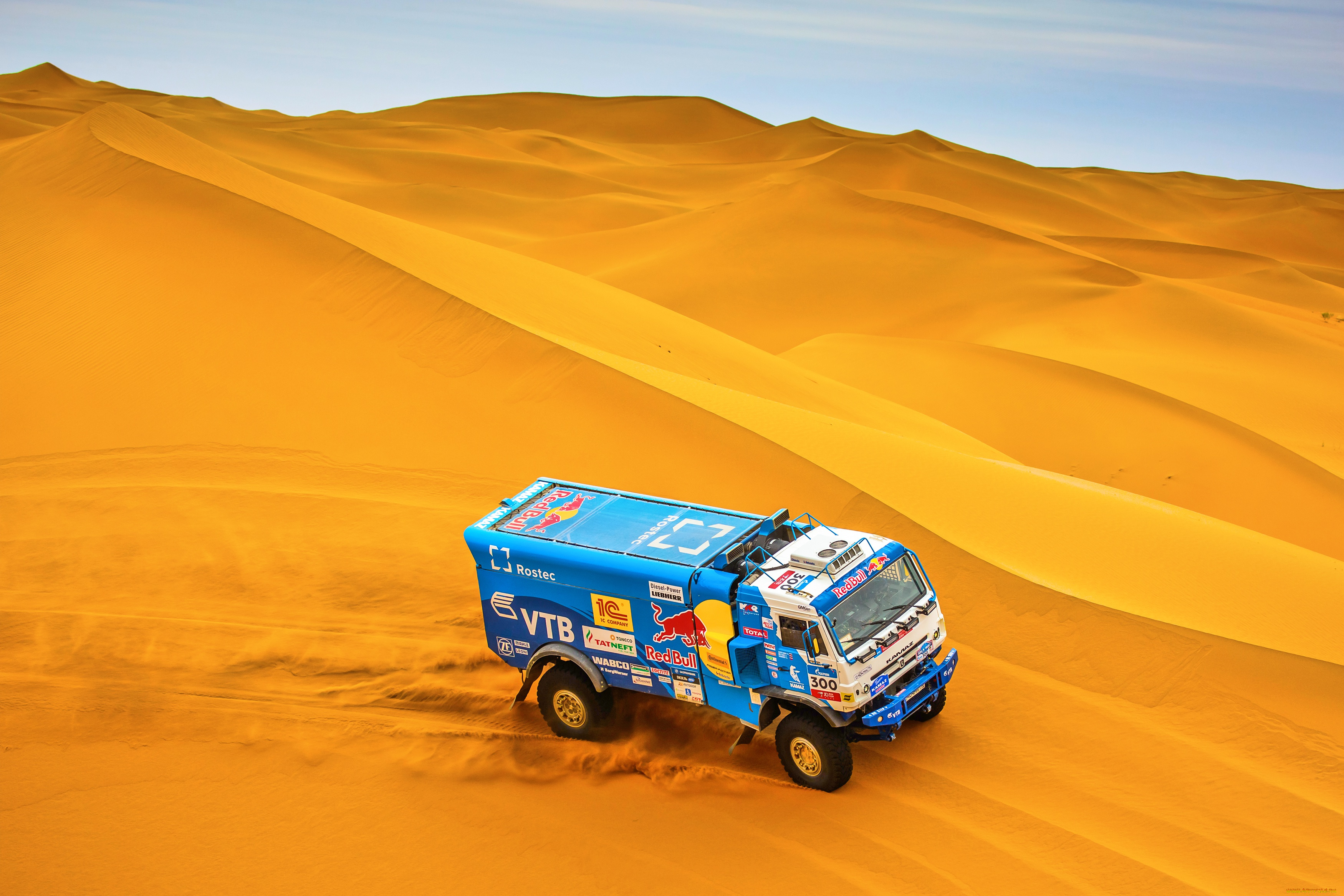 спорт, авторалли, redbull, лучшие, золото, шёлковый, путь, мастер, россия, silk, way, дюна, пески, красота, природа, master, состязание, kamaz, rally, silkway, скорость, камаз, ралли, гонка, небо, бездорожье, грузовик, песок
