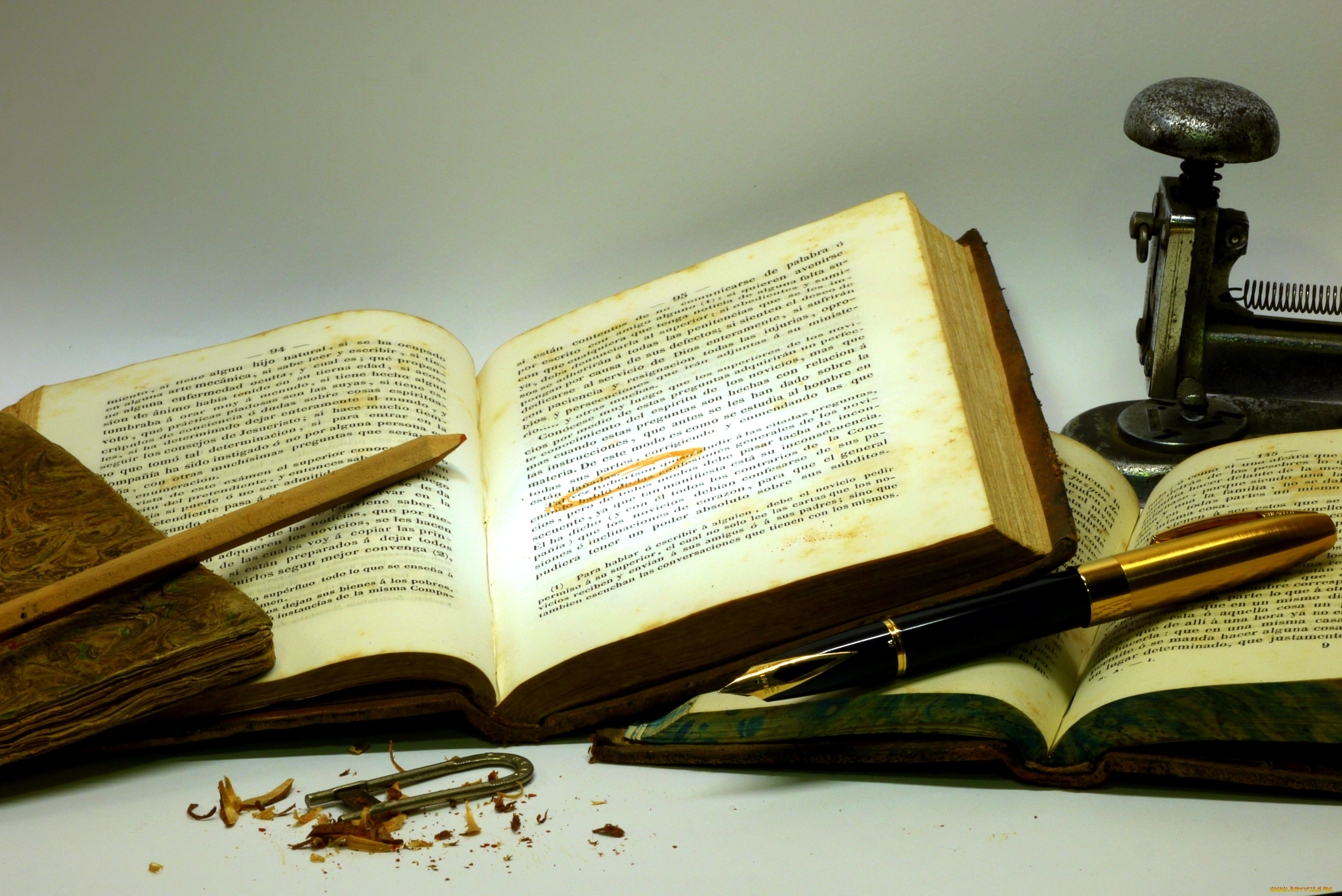 разное, канцелярия, книги, книга, карандаш, ручка, точилка