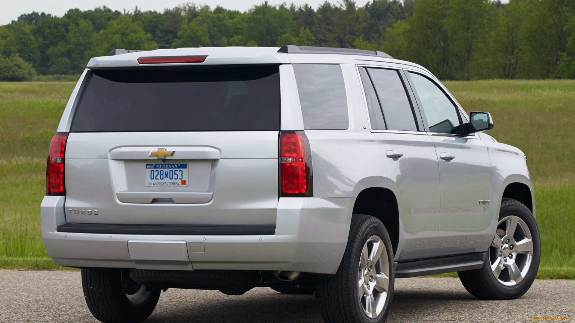 автомобили, chevrolet, tahoe, 2015г, светлый, lt