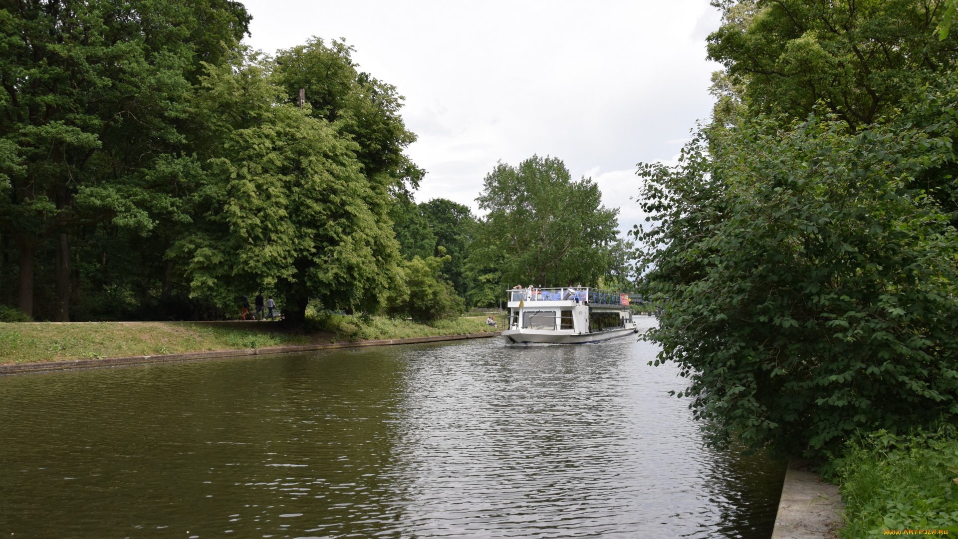 берлин, корабли, теплоходы, водоем, деревья, растения